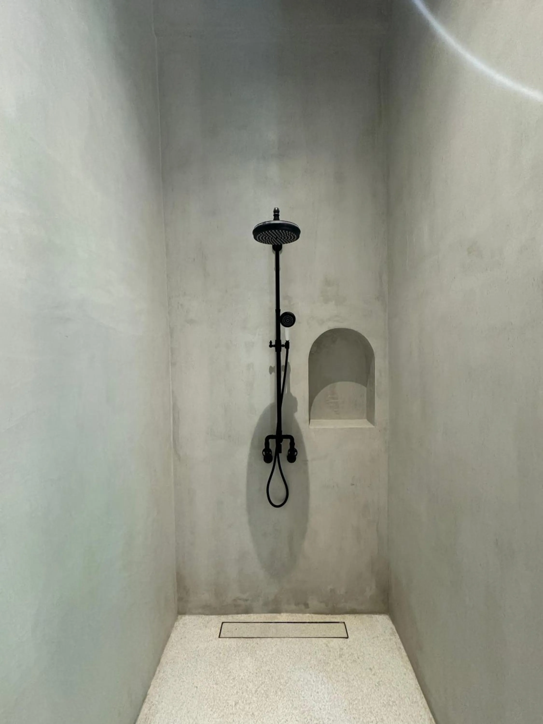 Shower in Miss Ceylon