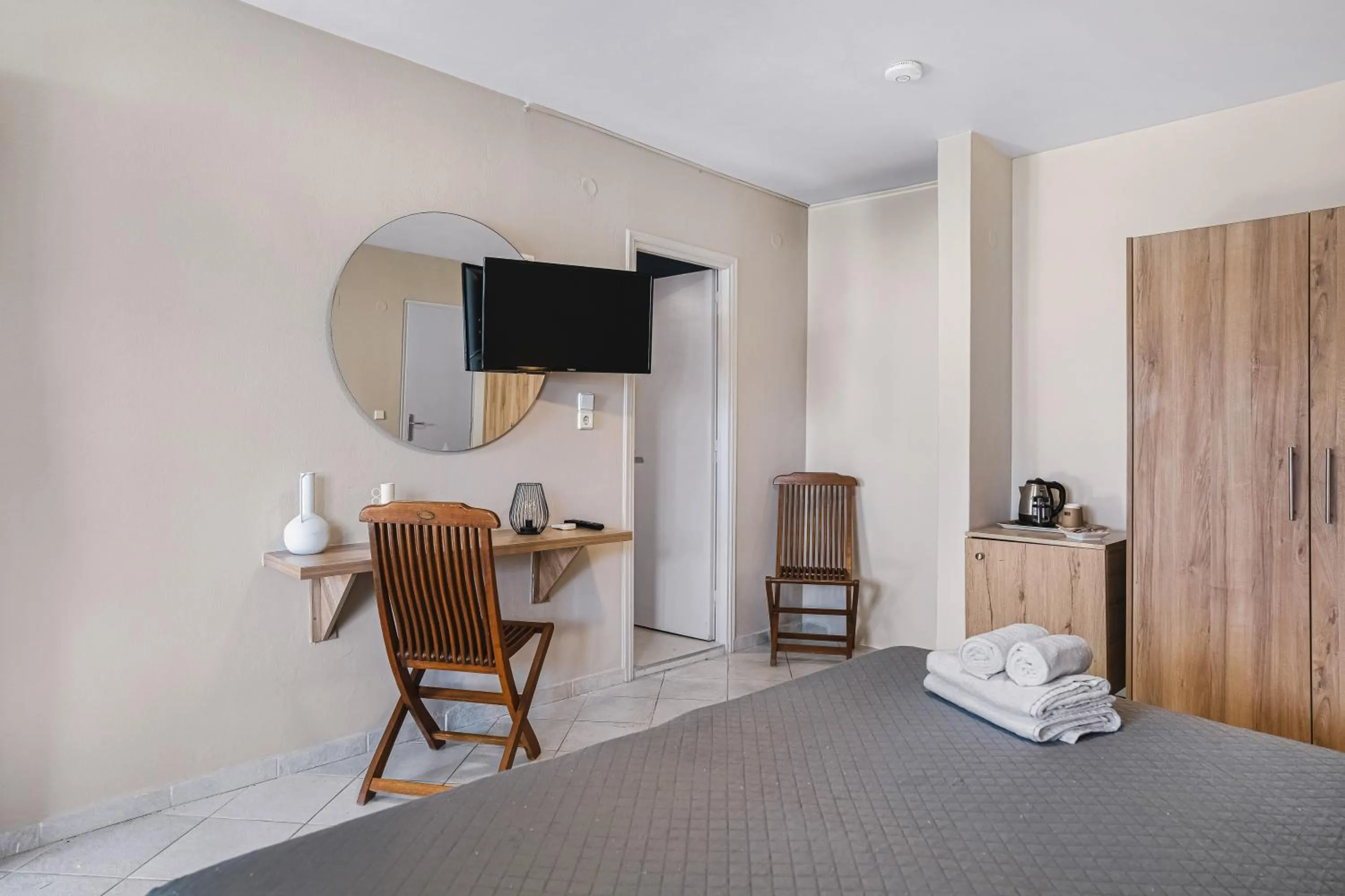 Bed in Yria Beach Hotel