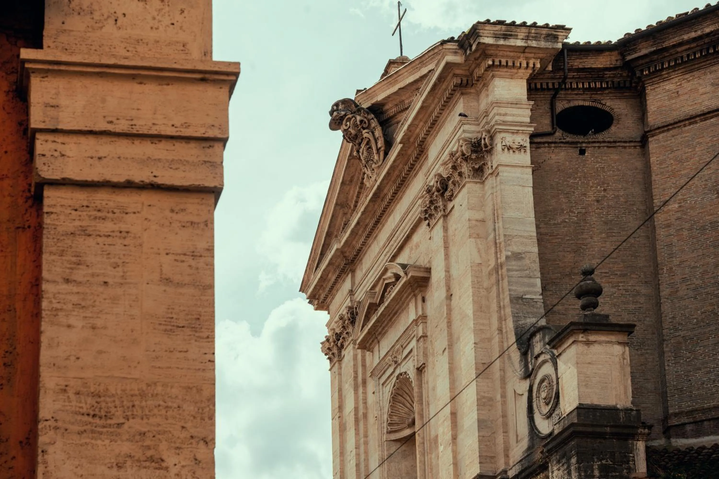 Landmark view in The Flow - Via Del Corso