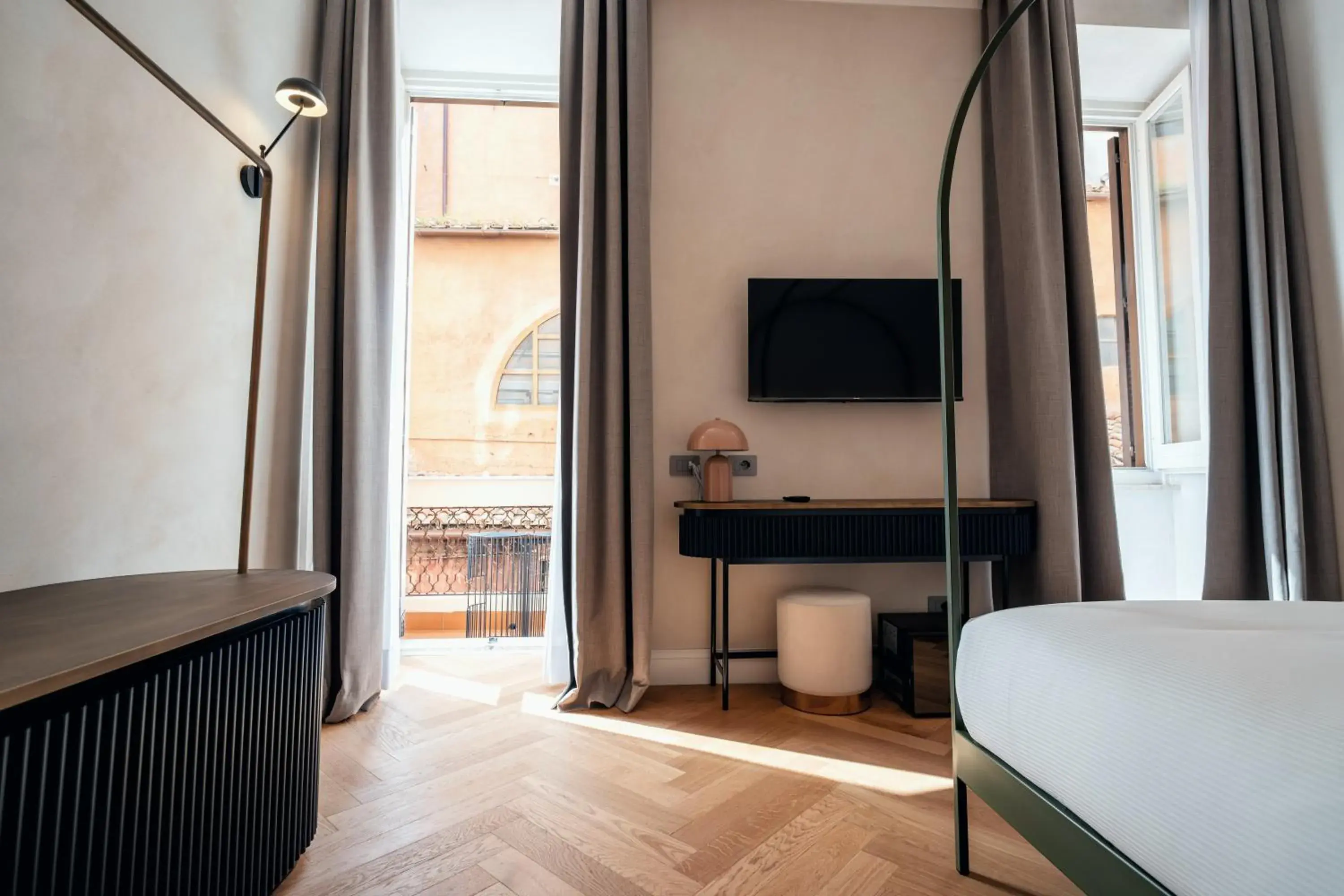 Deluxe Double Room with Balcony in The Flow - Via Del Corso Deluxe Double Room with Balcony in The Flow - Via Del Corso