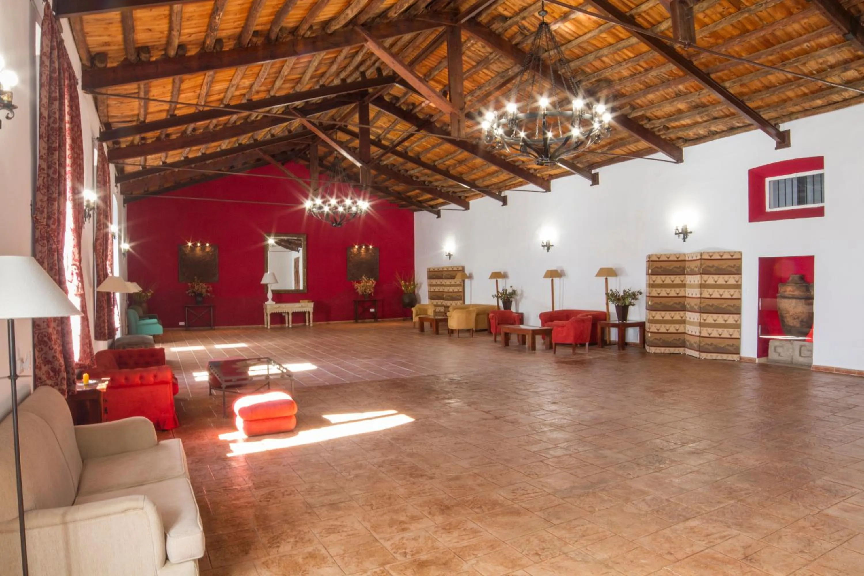 Communal lounge/ TV room in Hotel Bodega el Moral