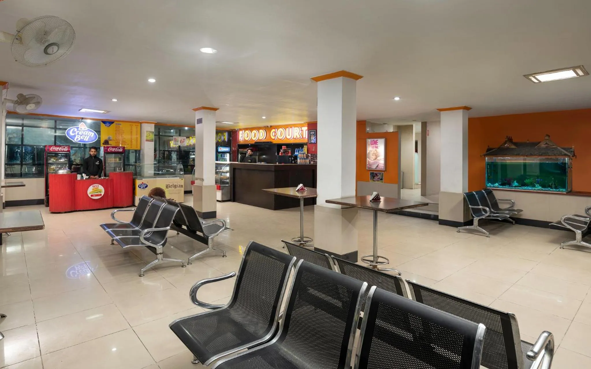 Food and drinks in Shobla Royale