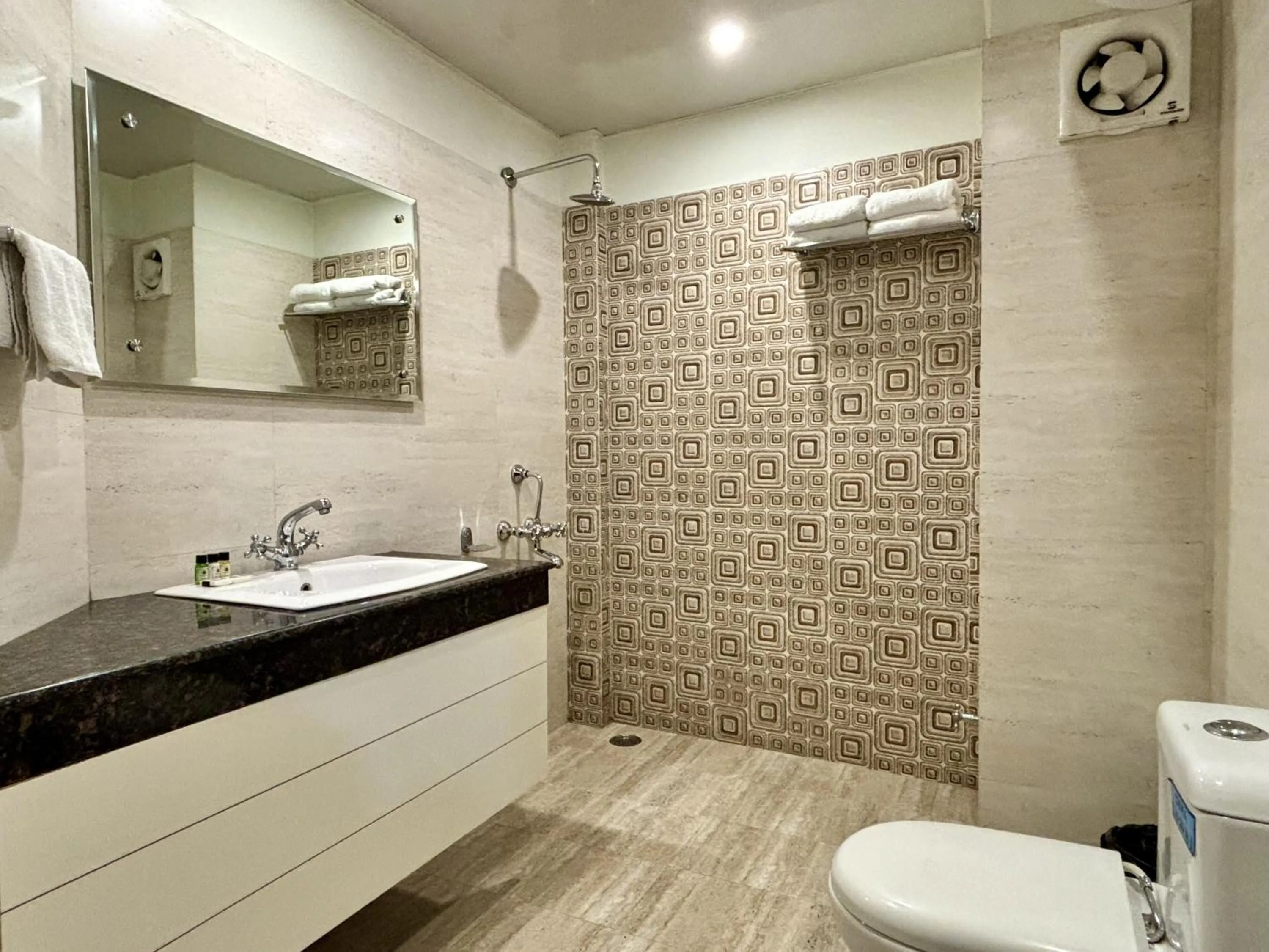 Toilet in Shobla Royale