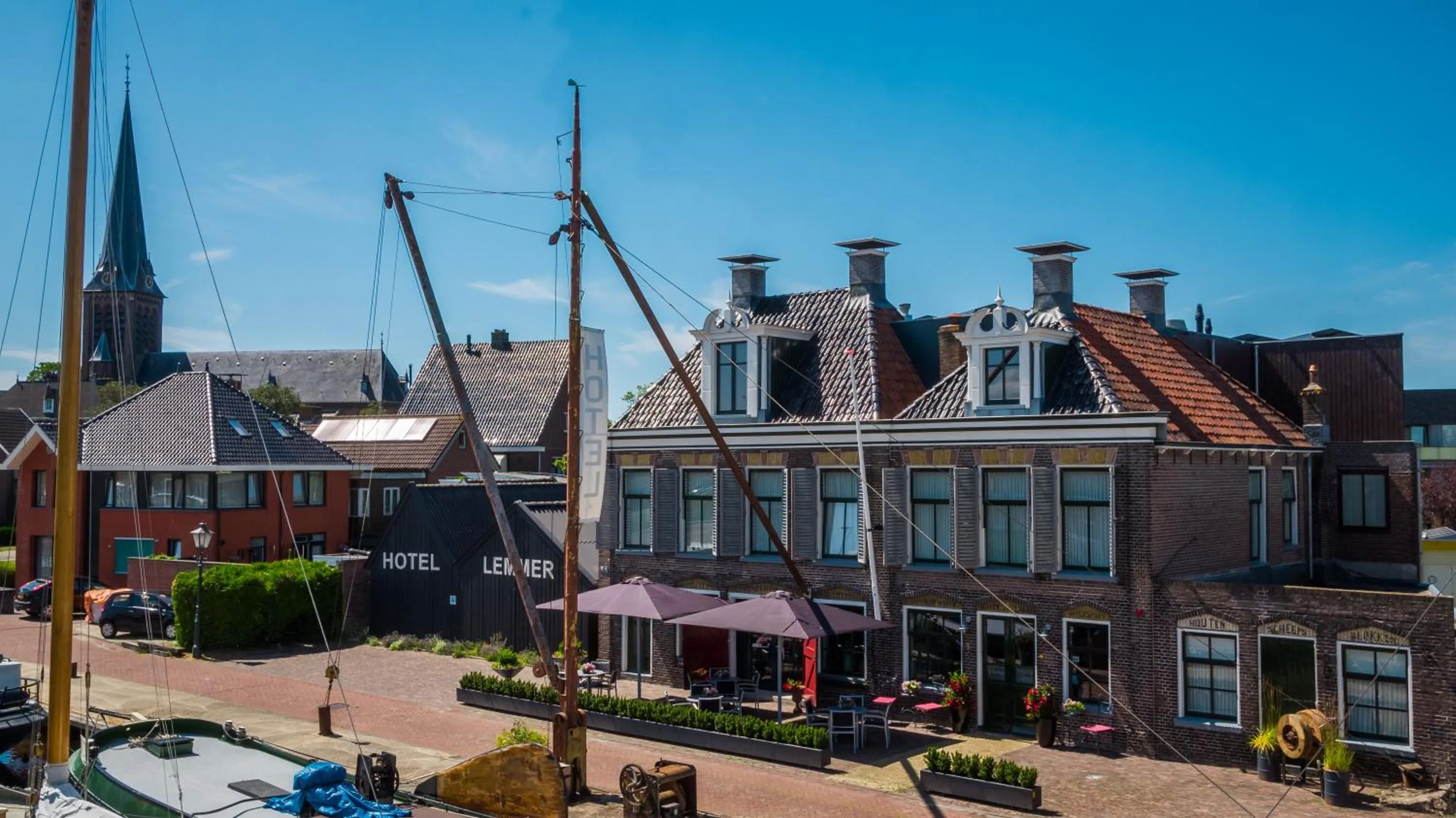Property building in Hotel Lemmer