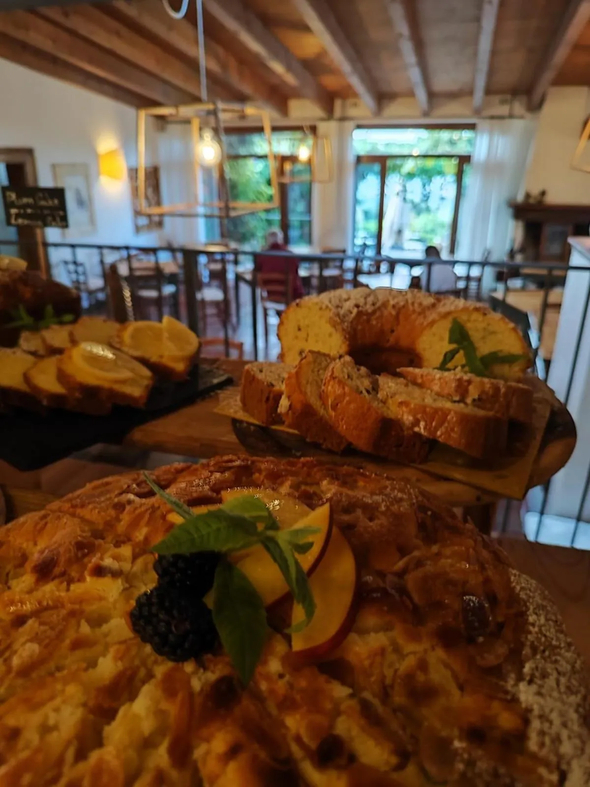 Breakfast in La Vineria di San Mattia