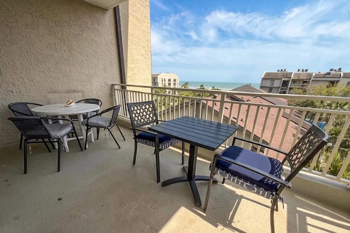 Shorewood 439