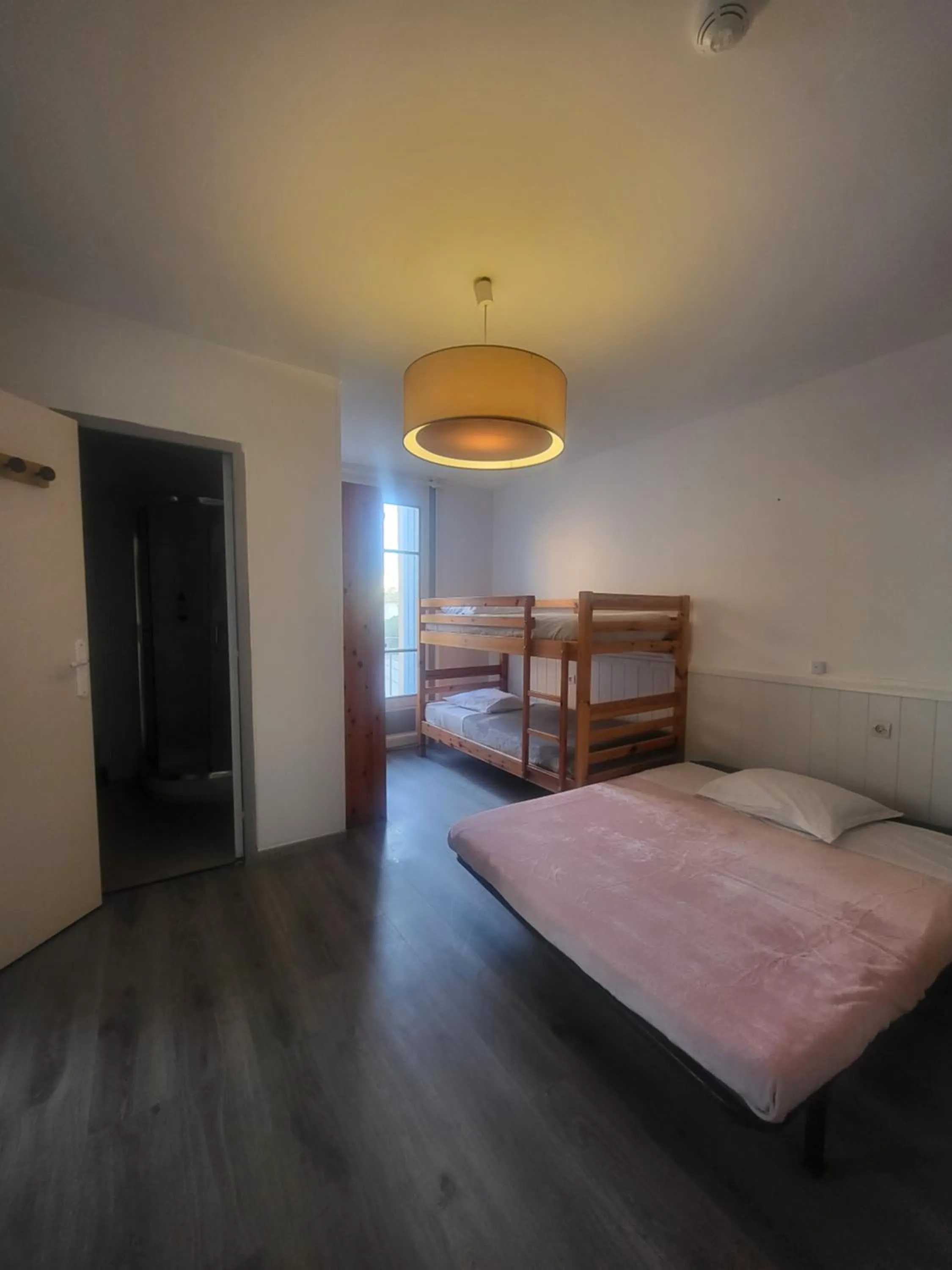 Bedroom, Bed in Hôtel Le Chalet