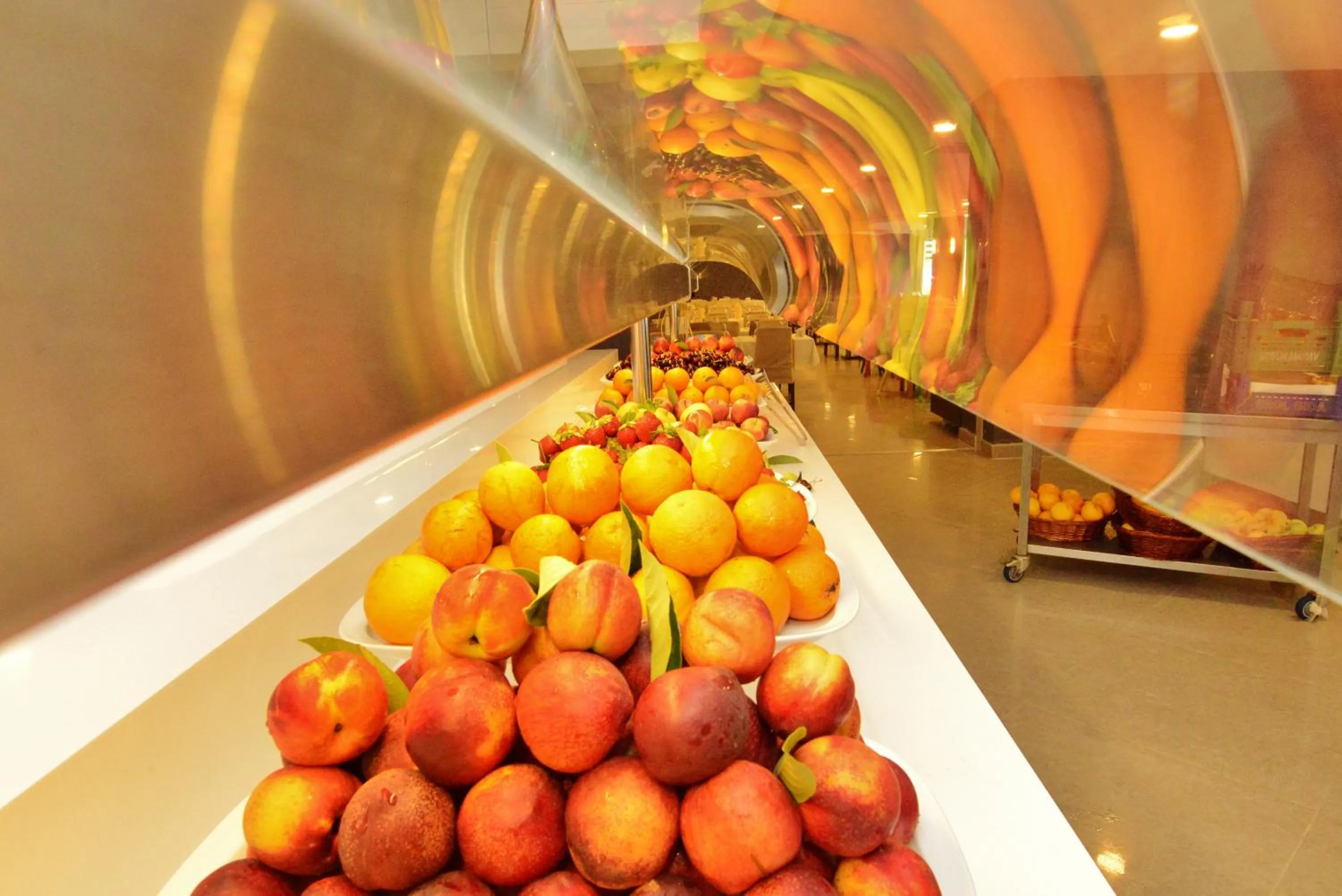 Restaurant/places to eat in Green Nature Diamond