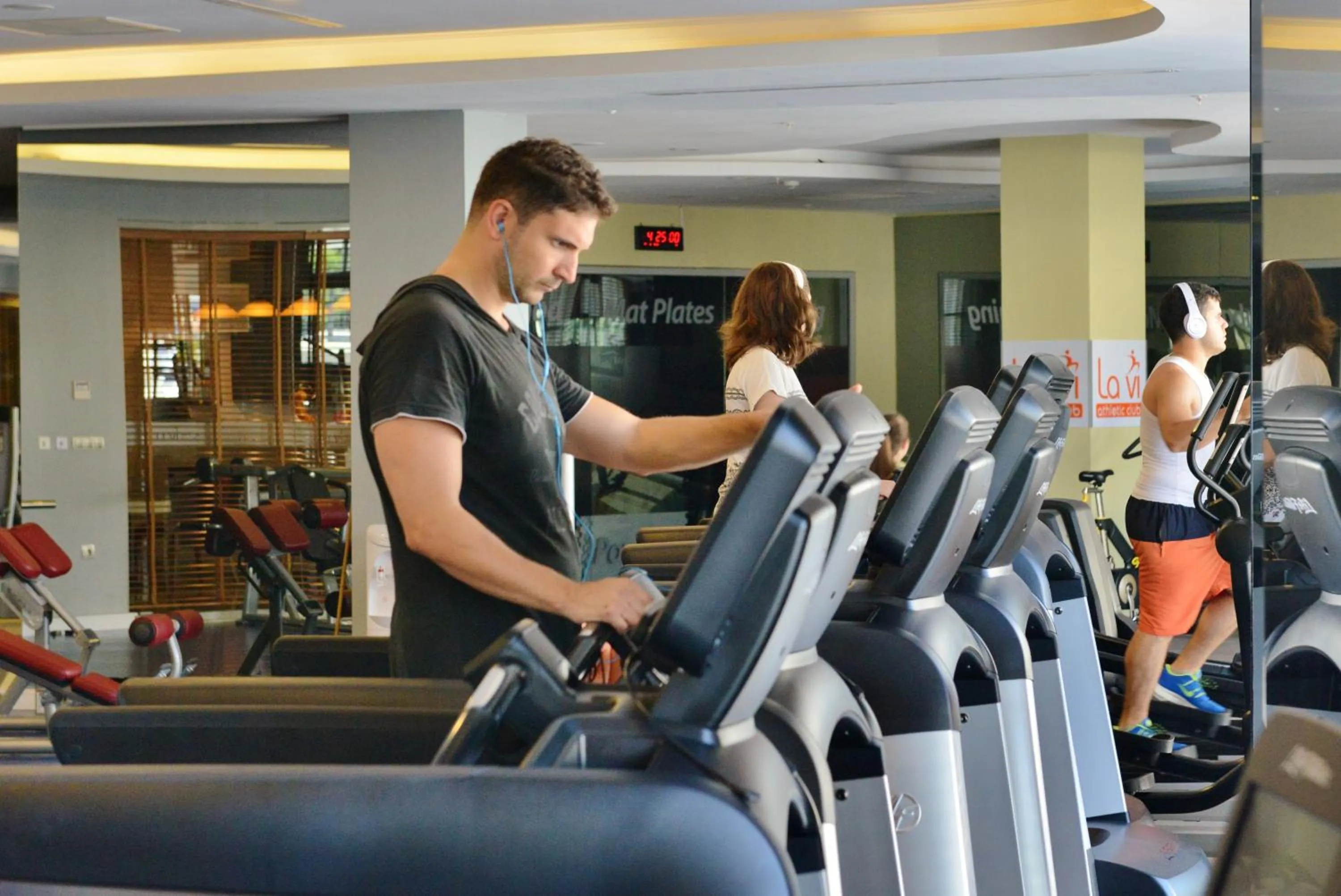Fitness centre/facilities in Green Nature Diamond