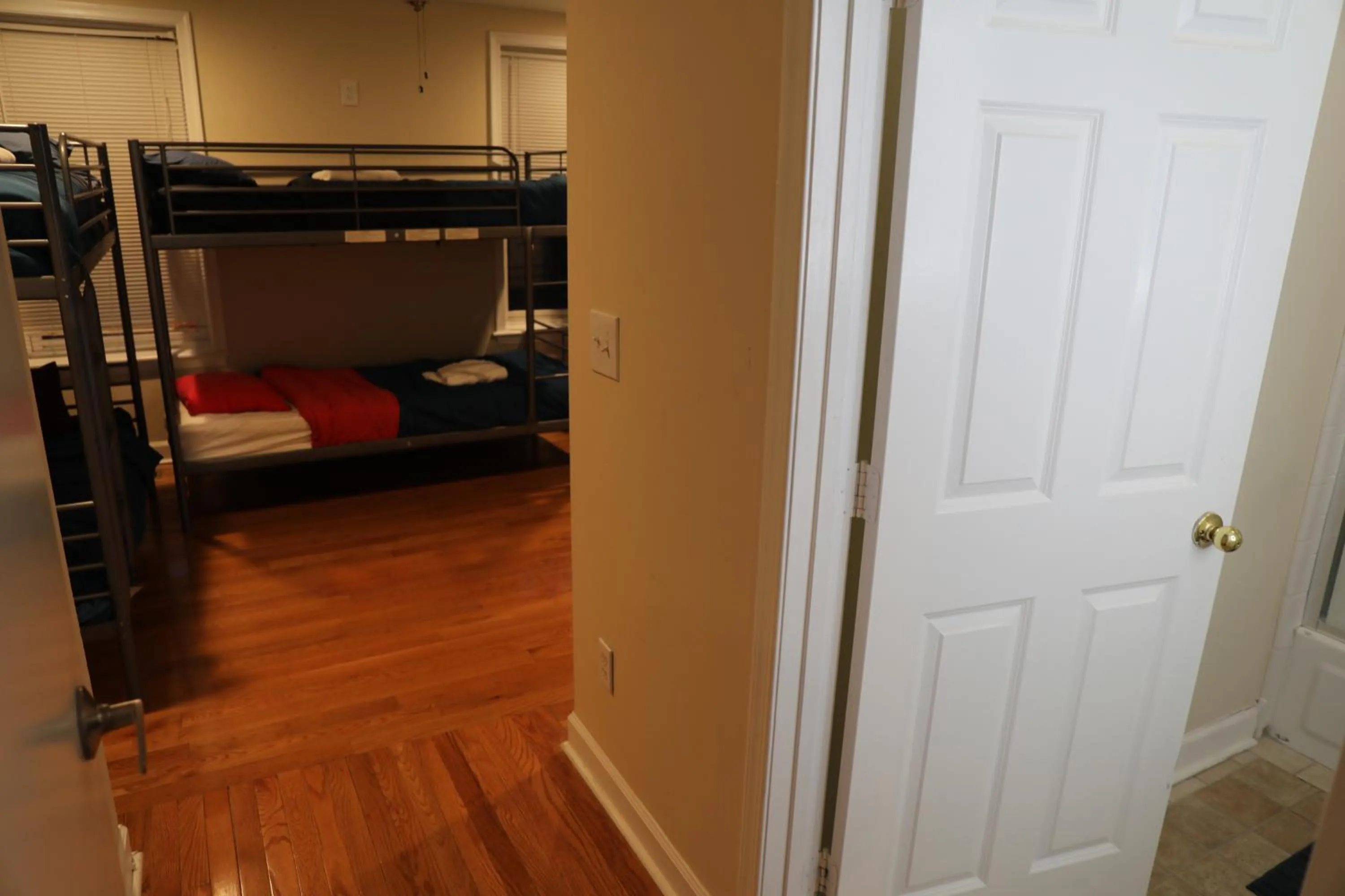 bunk bed, Bed in Duo Housing