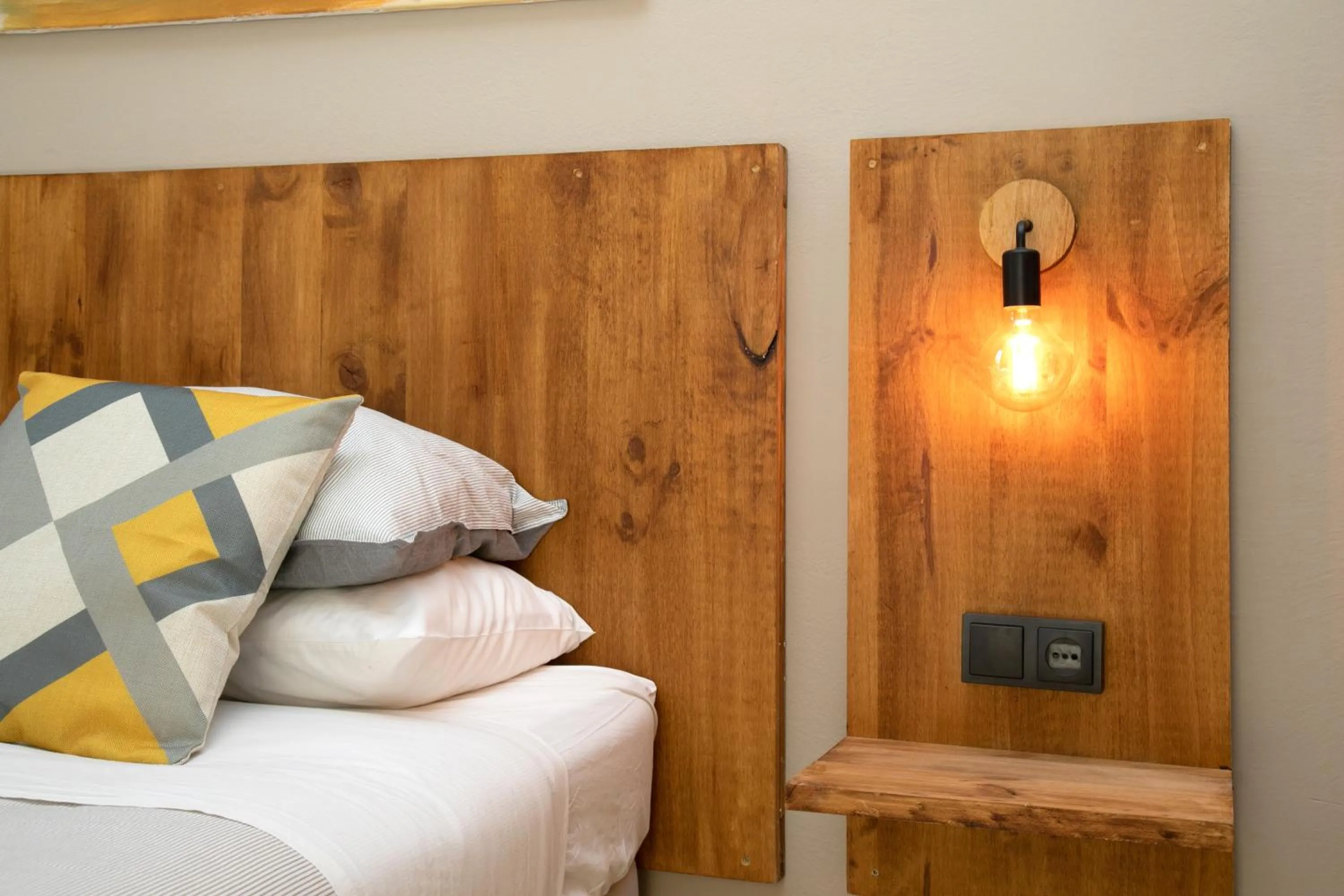 Decorative detail, Bed in Jardinets Guest House