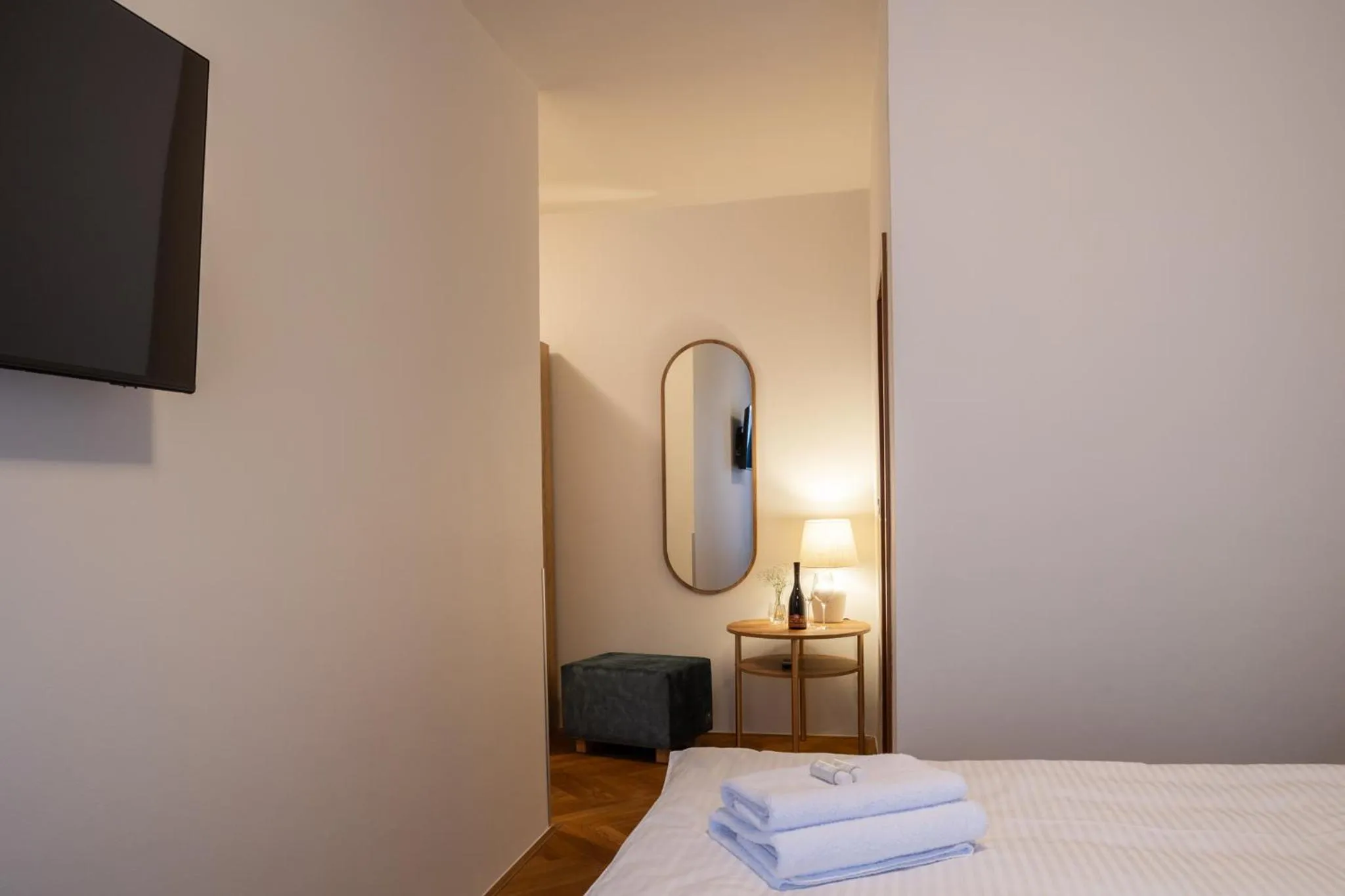 TV and multimedia, Bed in Hotel Tanzberg Mikulov