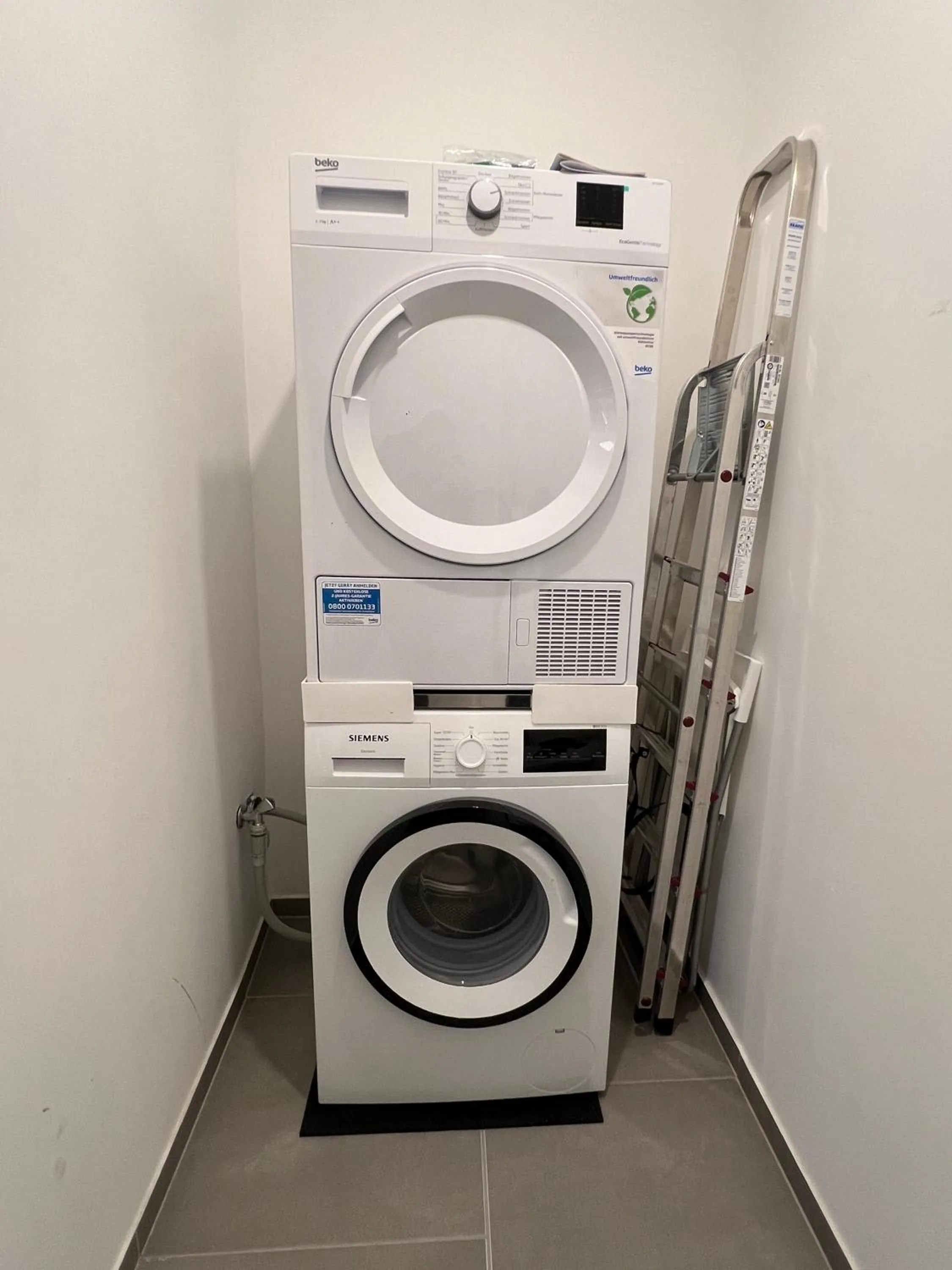 washing machine in AMAYA LIVING 80qm Japandi Krefeld Zentrum