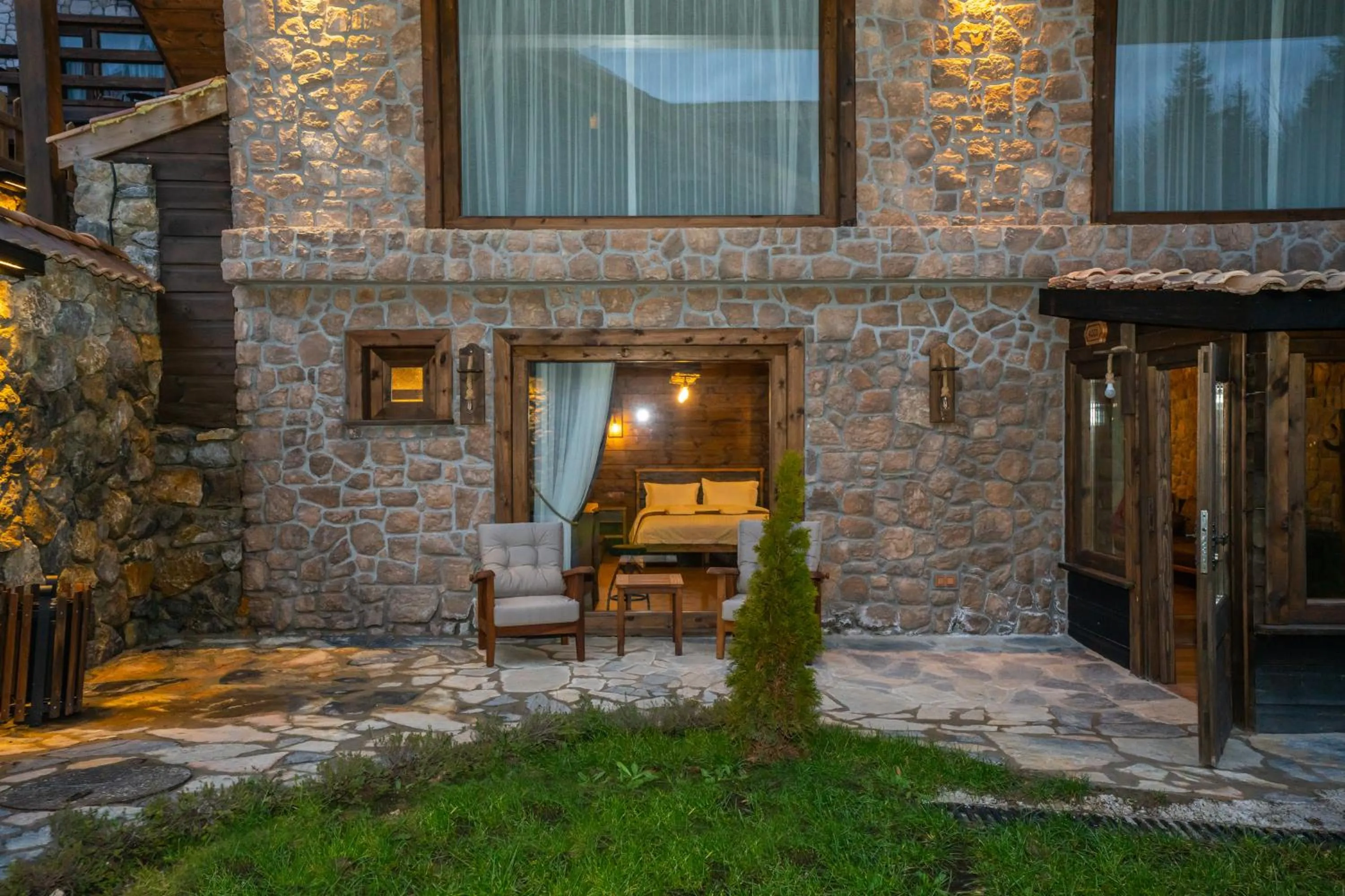 Bİ ABANT MASALI VİLLAGE HOTEL