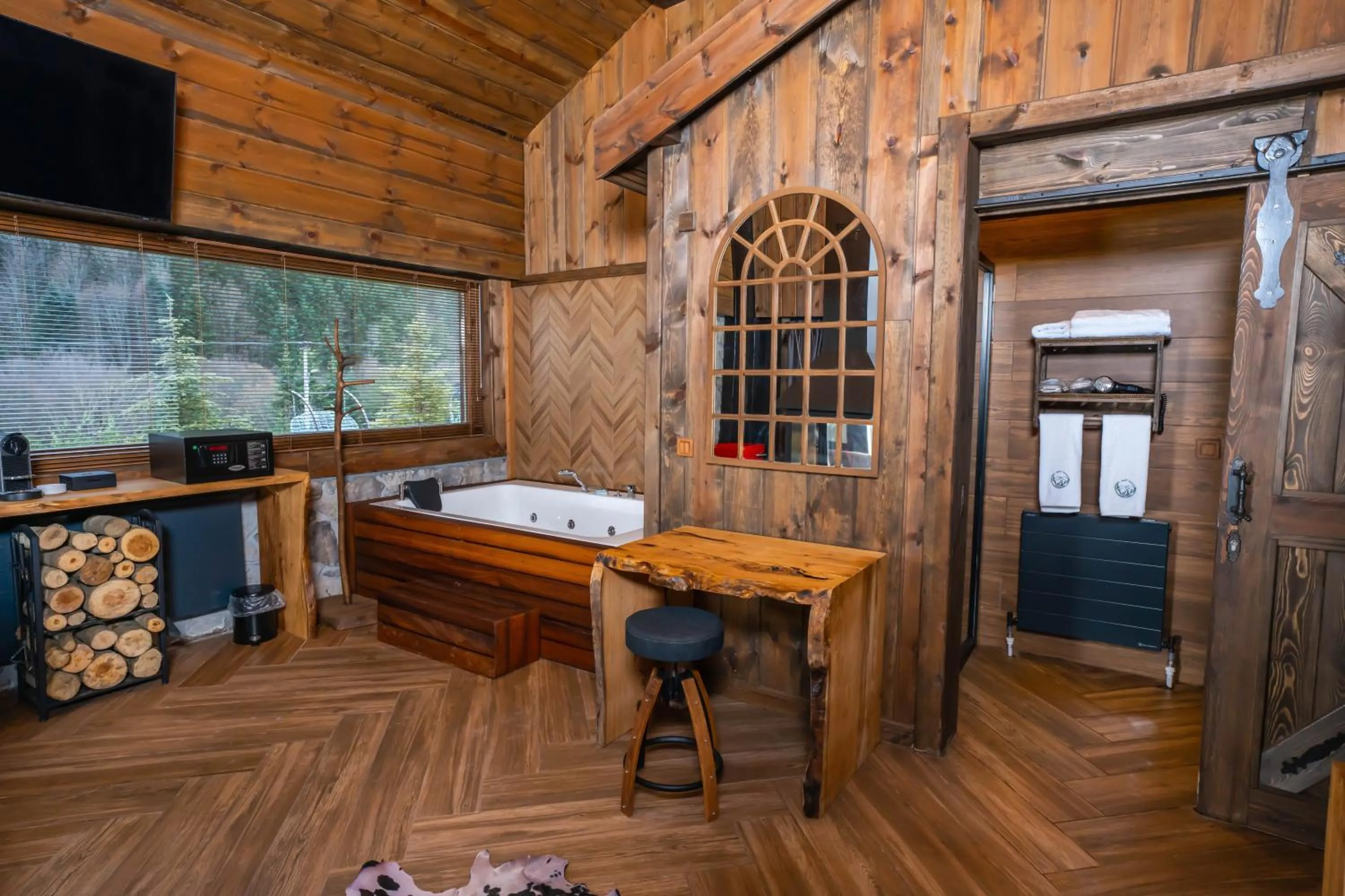 Bİ ABANT MASALI VİLLAGE HOTEL