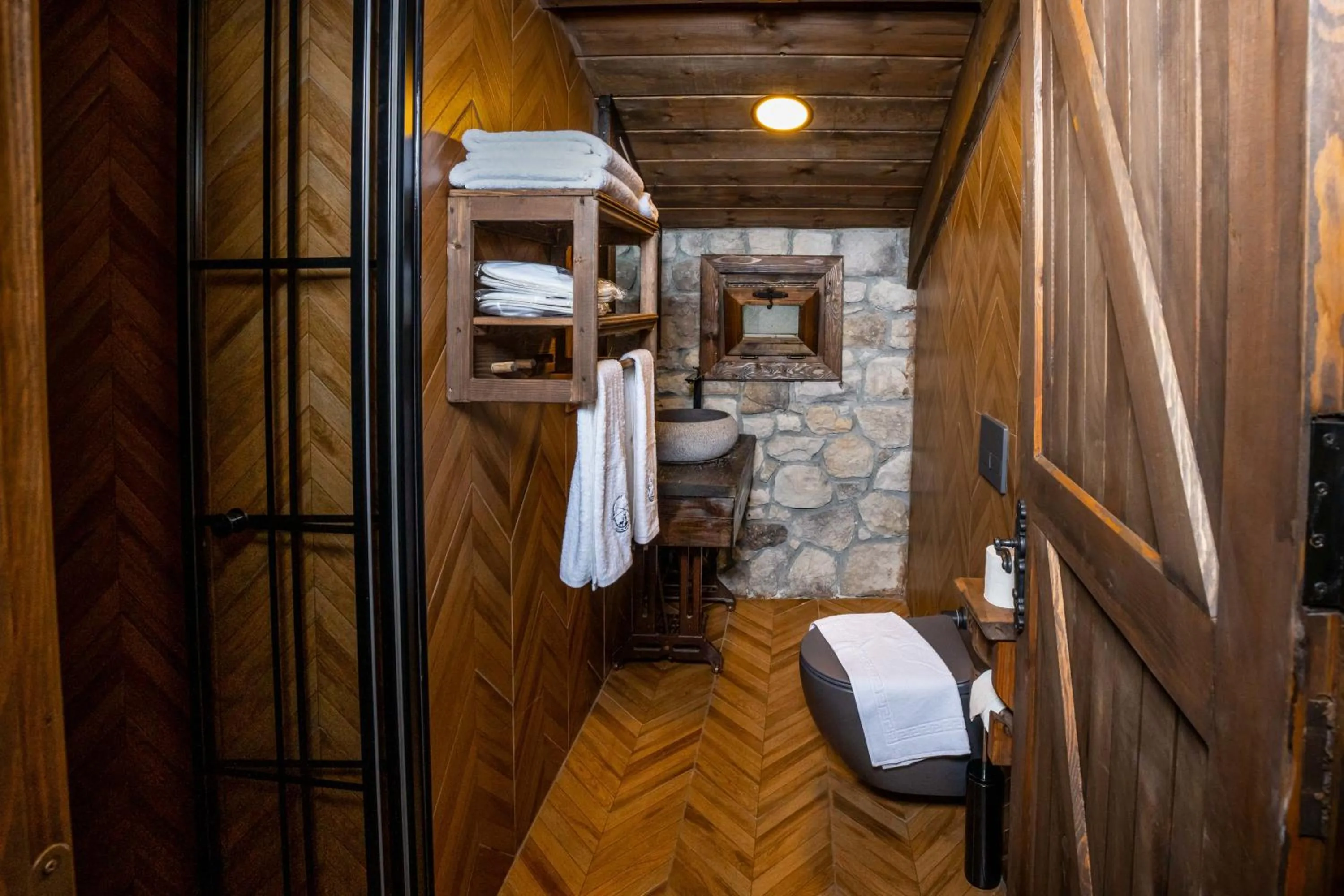 Bİ ABANT MASALI VİLLAGE HOTEL