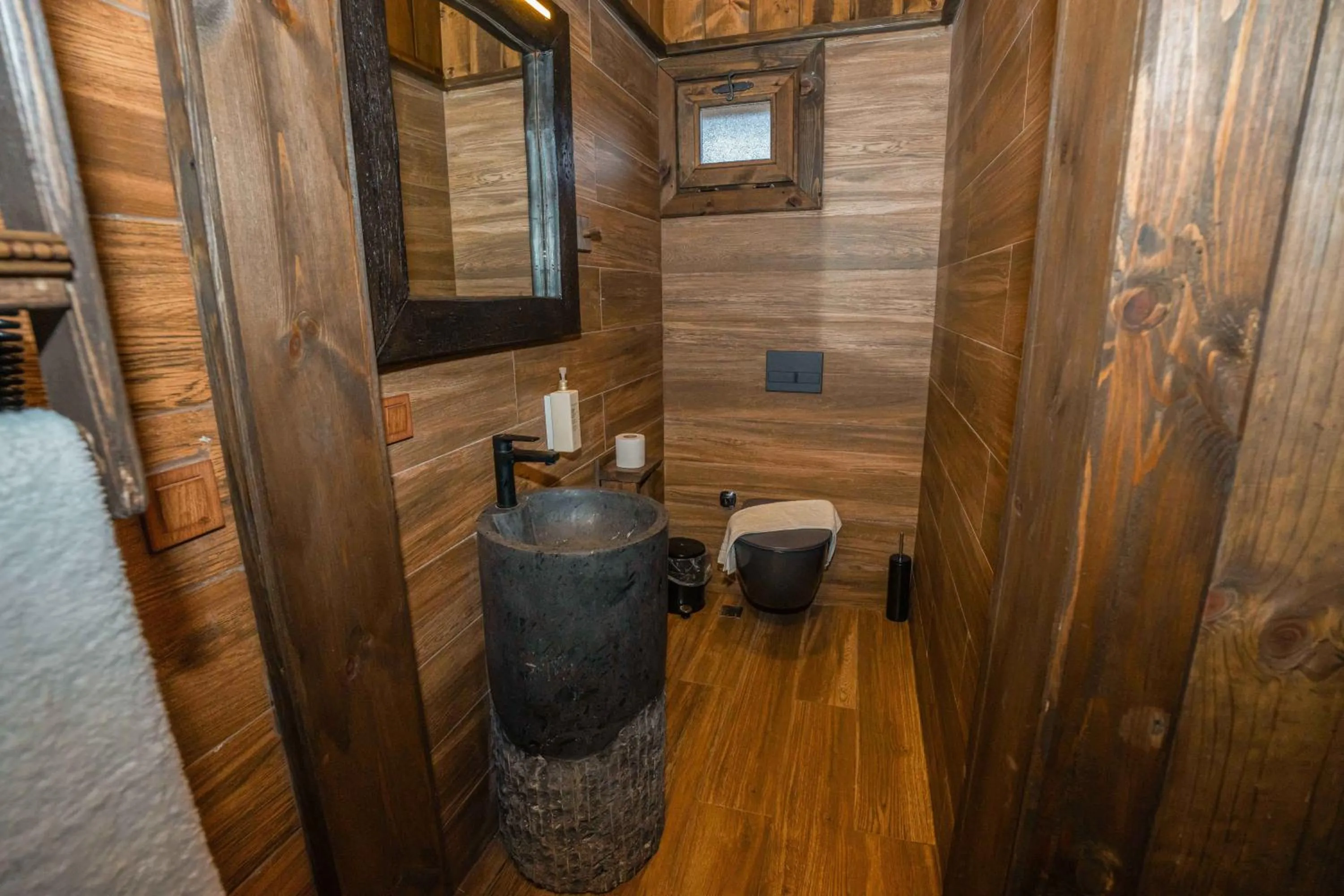 Bİ ABANT MASALI VİLLAGE HOTEL