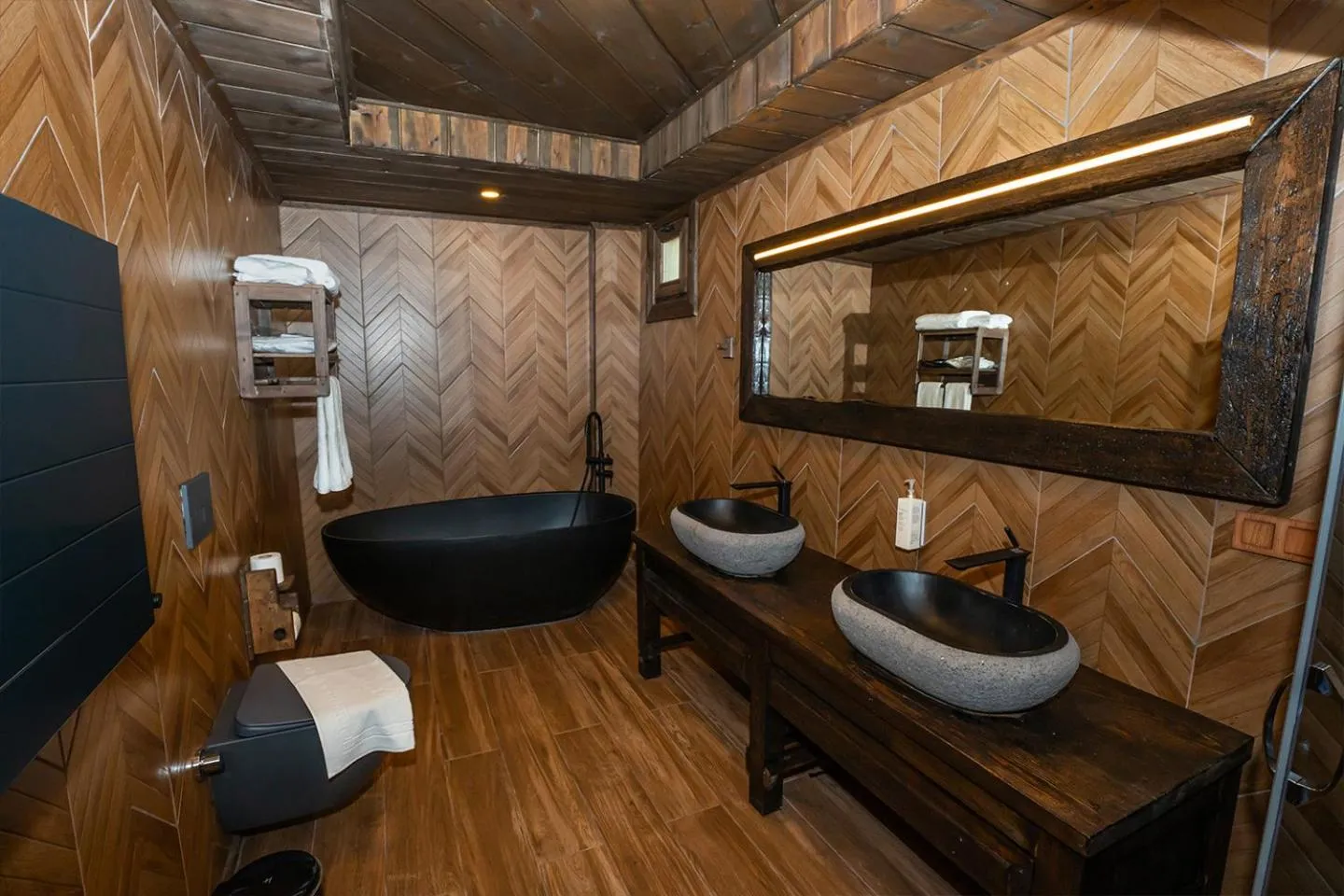 Toilet in Bİ ABANT MASALI VİLLAGE HOTEL