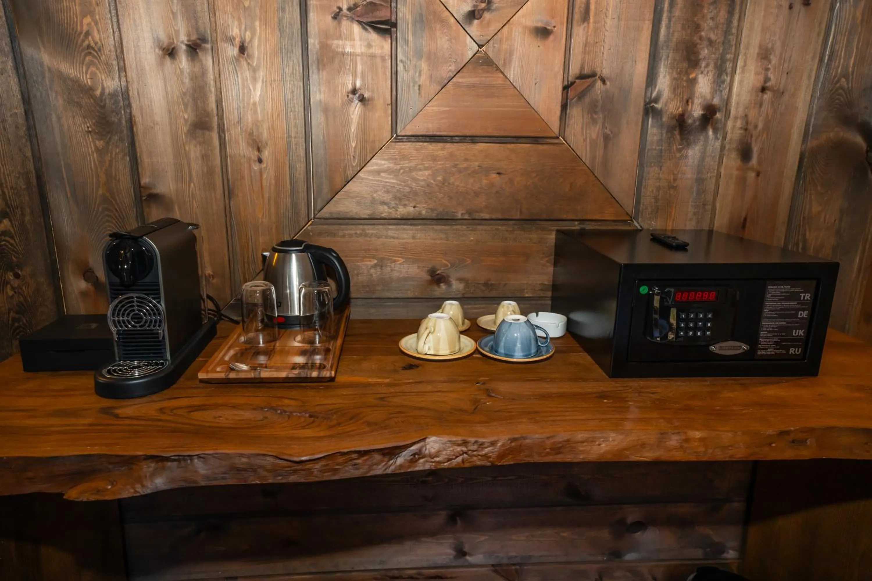 Bİ ABANT MASALI VİLLAGE HOTEL