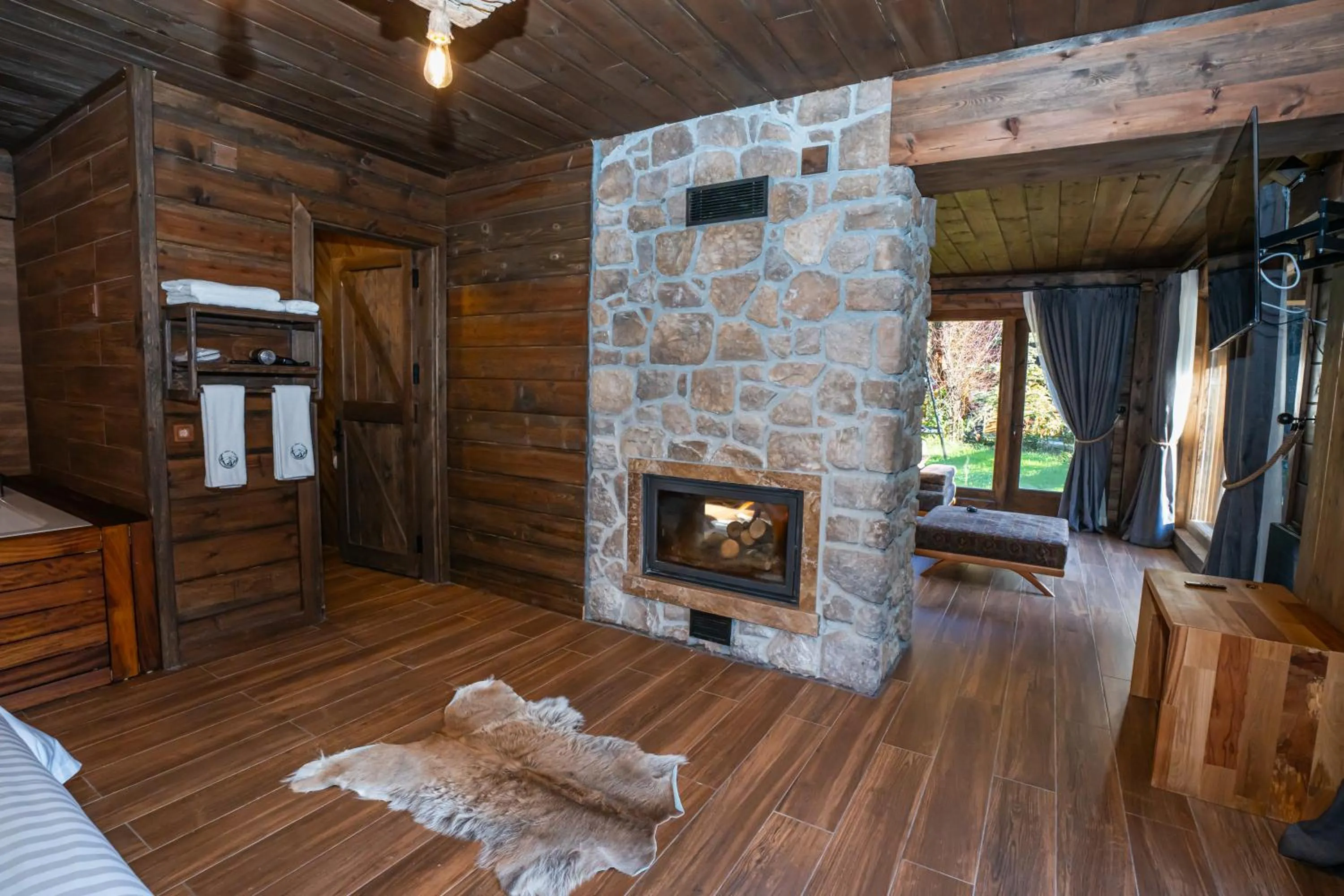 Bİ ABANT MASALI VİLLAGE HOTEL