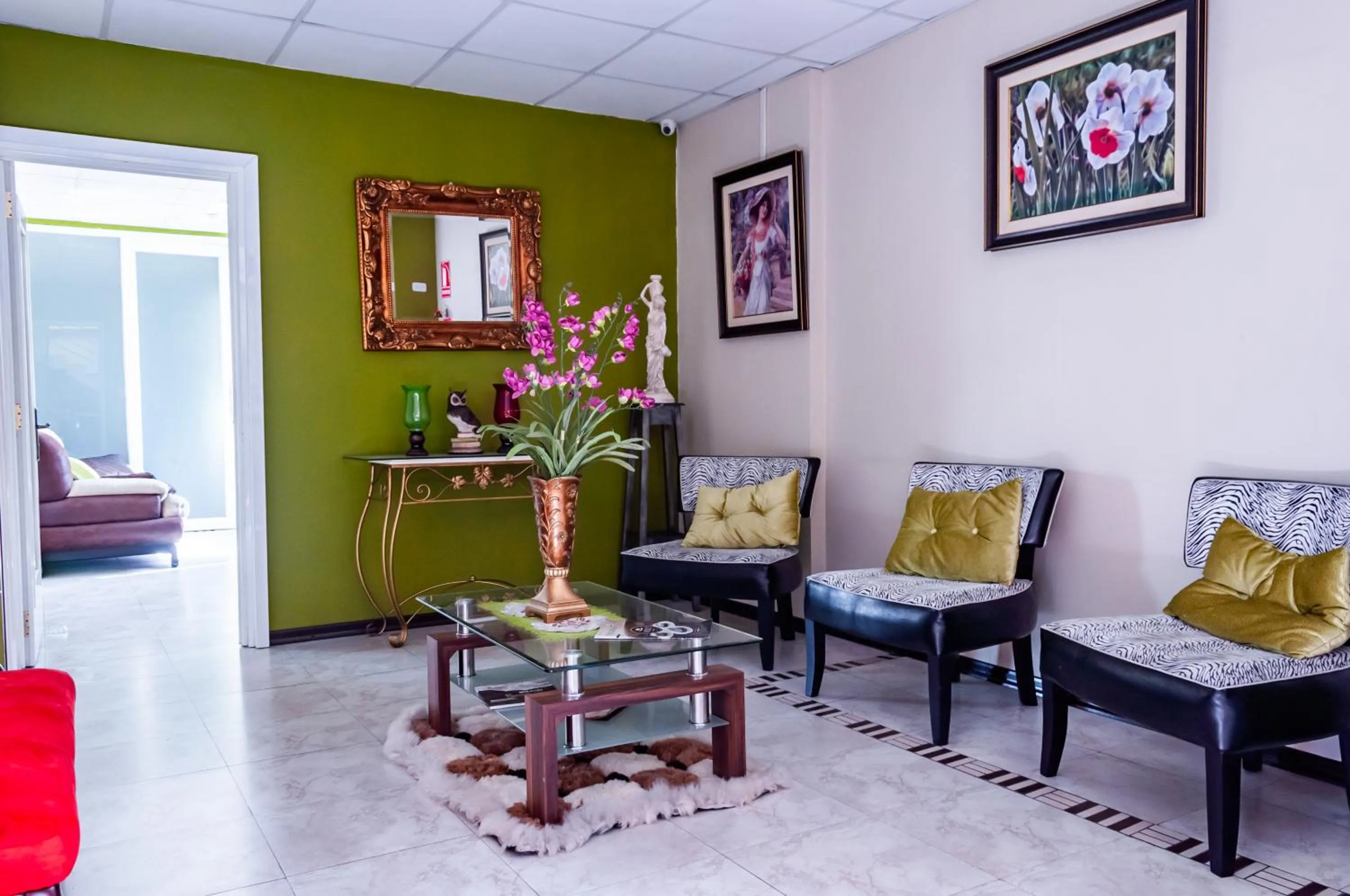 Seating area in Hotel Las Gardenias