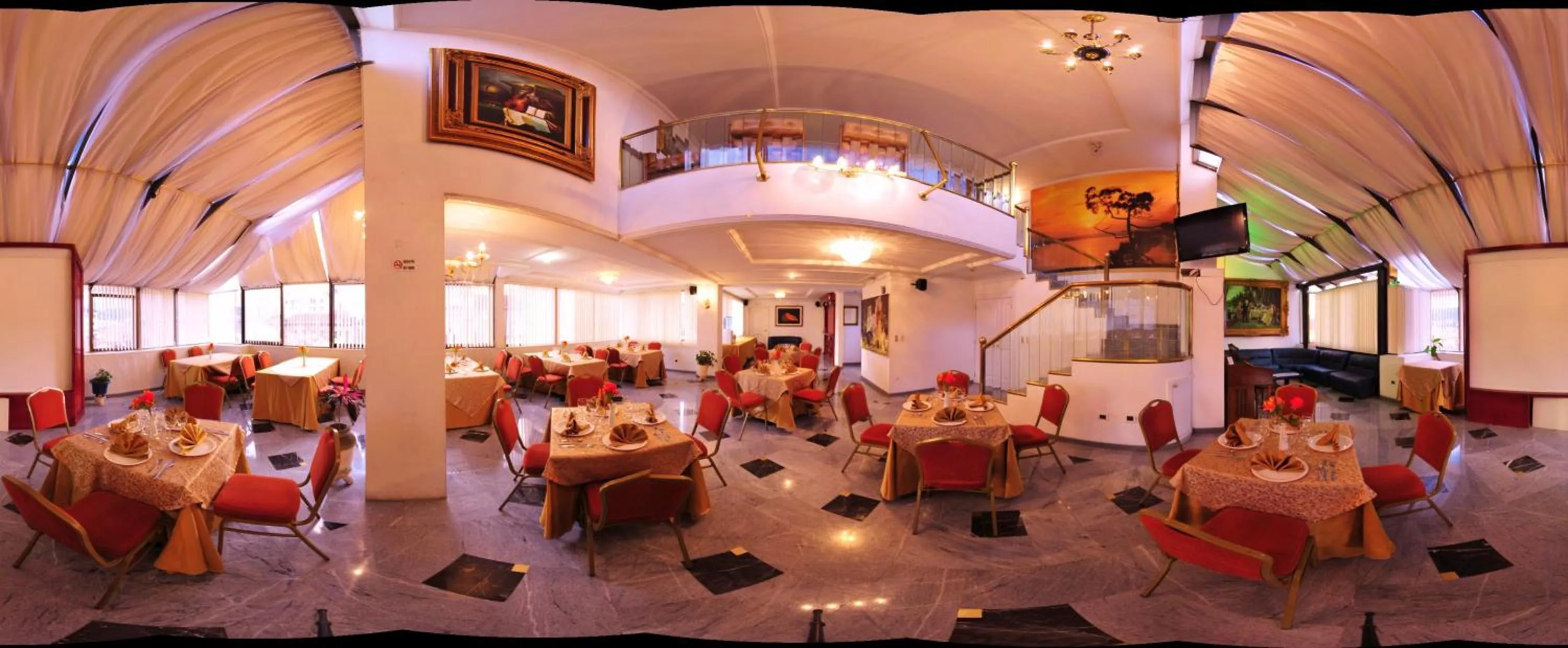 Restaurant/places to eat in Hotel Cordero