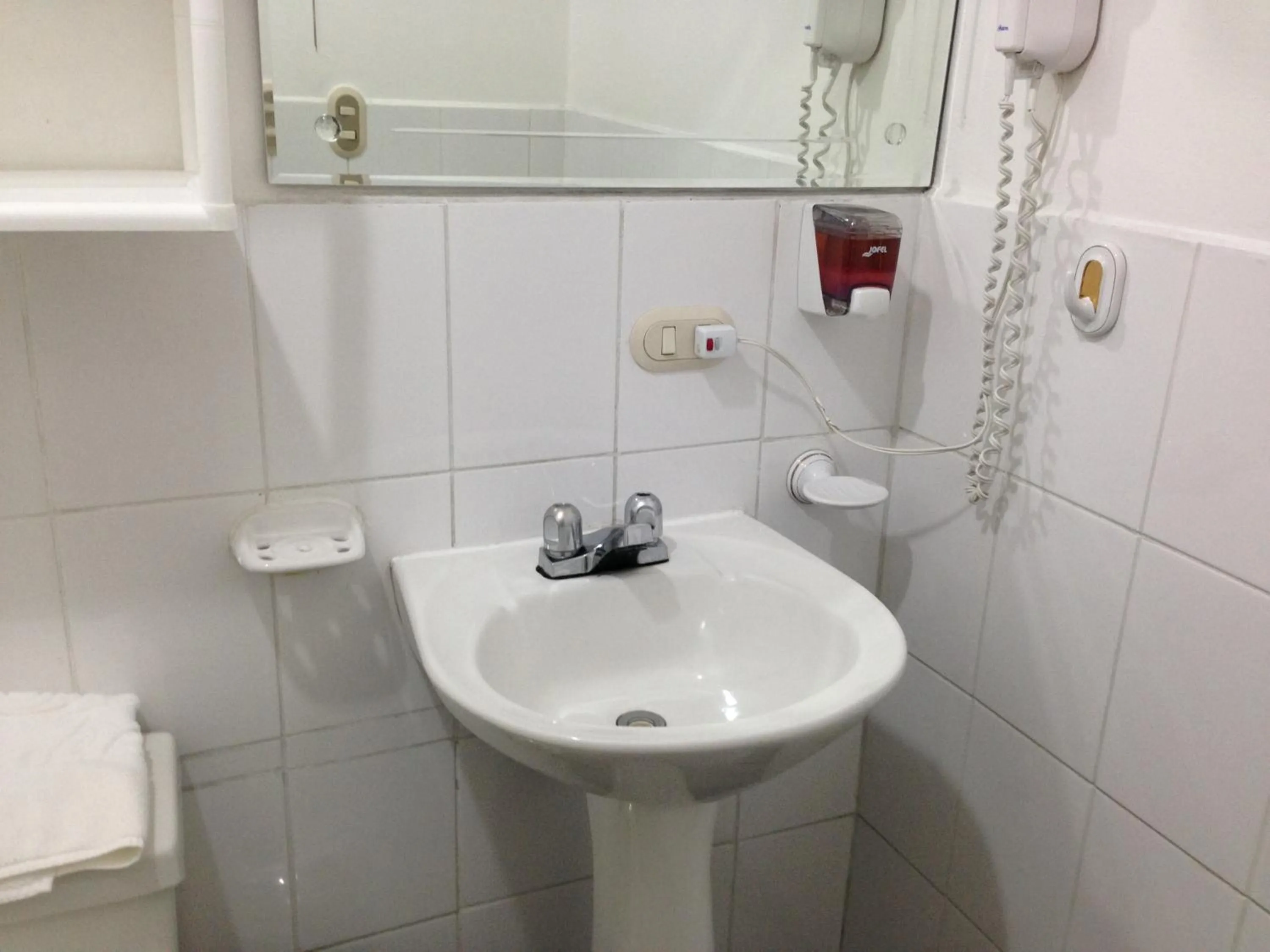 Bathroom in Hotel Cordero