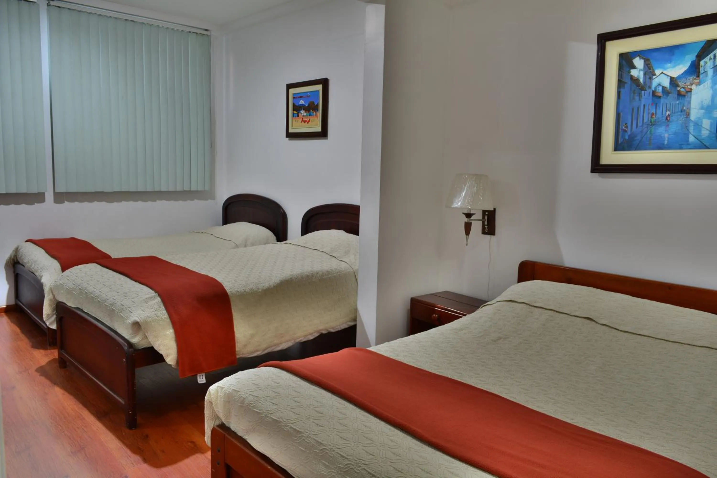 Photo of the whole room in Hotel Cordero