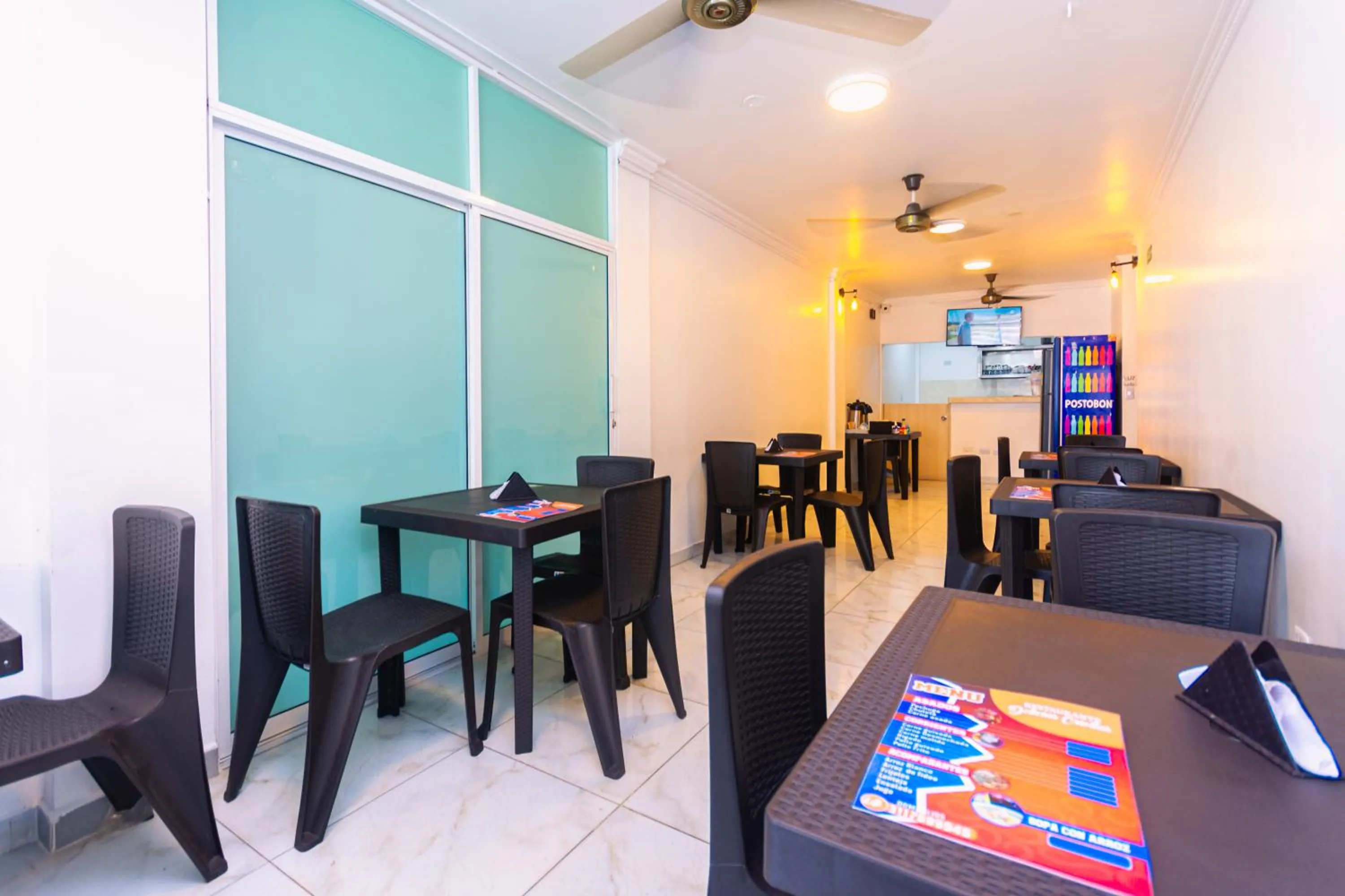 Restaurant/places to eat in Hotel Med Cartagena