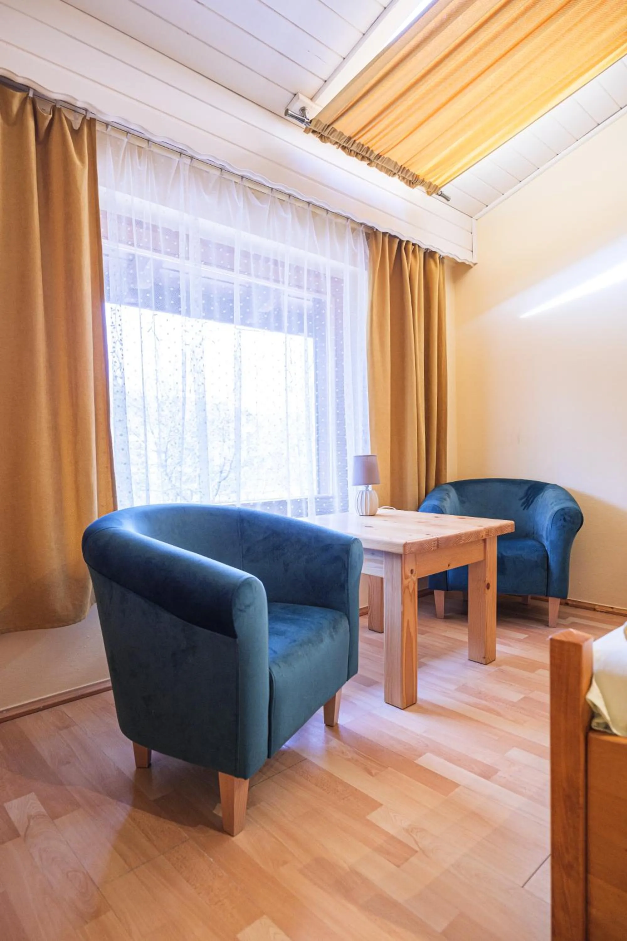 Seating area in Willa Emilia