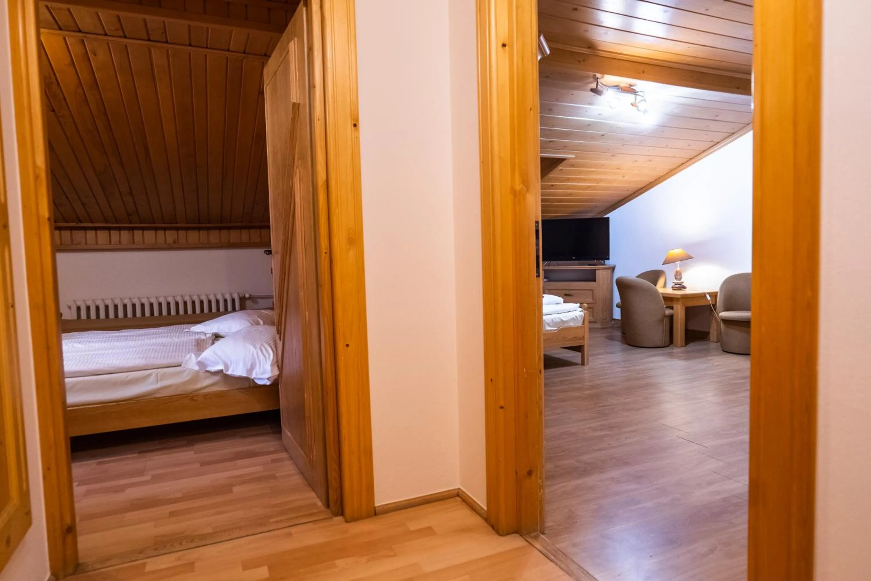 Photo of the whole room, Bed in Willa Emilia