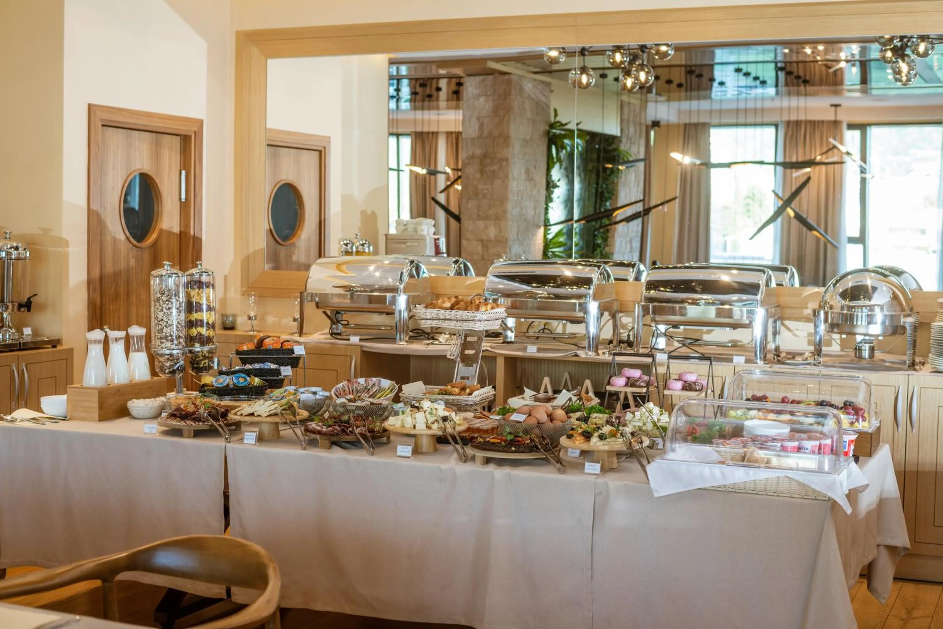 Buffet breakfast in Hotel Imperial Conference & Spa