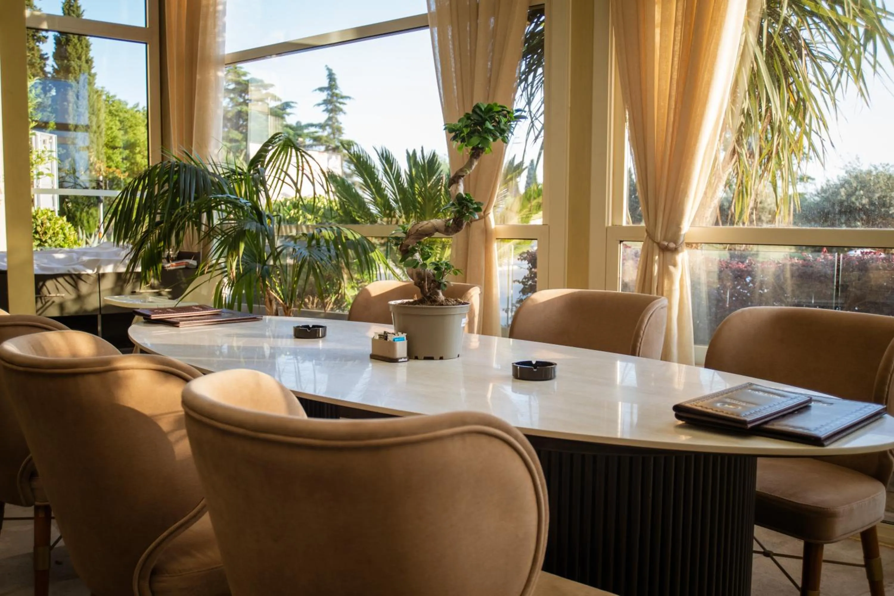 Restaurant/places to eat in Hotel Imperial Conference & Spa