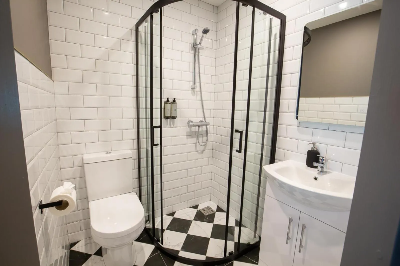 Toilet in The Abbeygate Townhouse