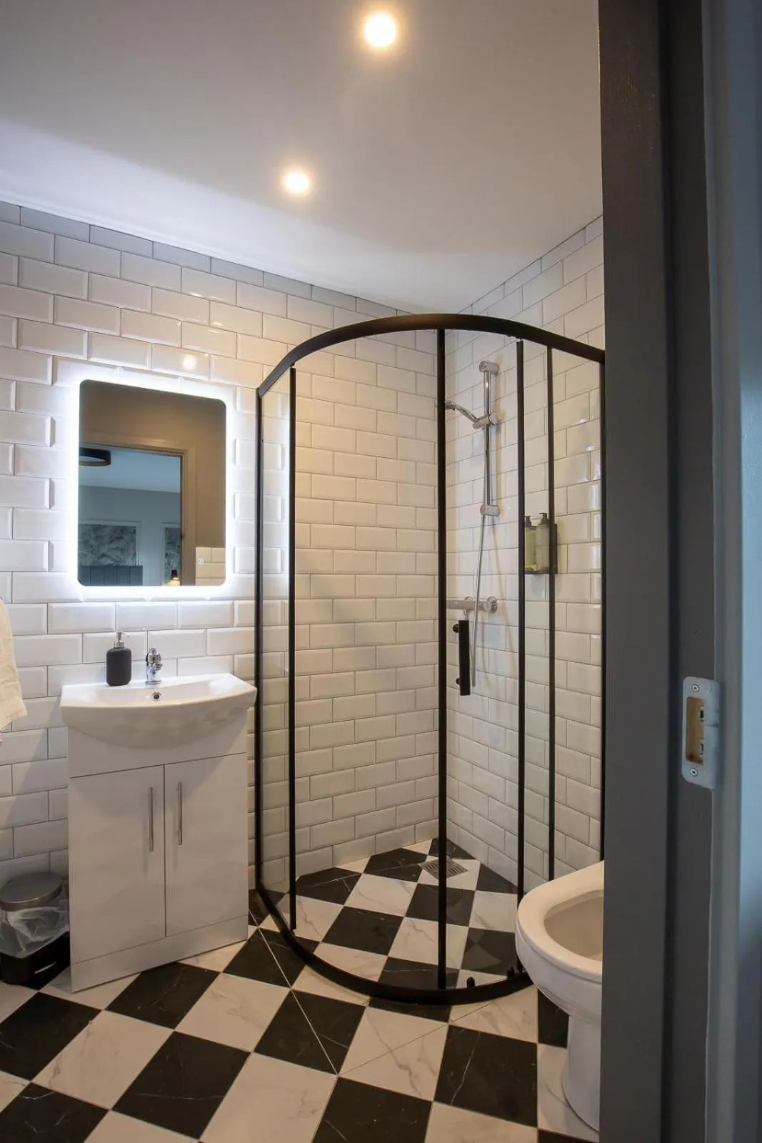 Toilet in The Abbeygate Townhouse