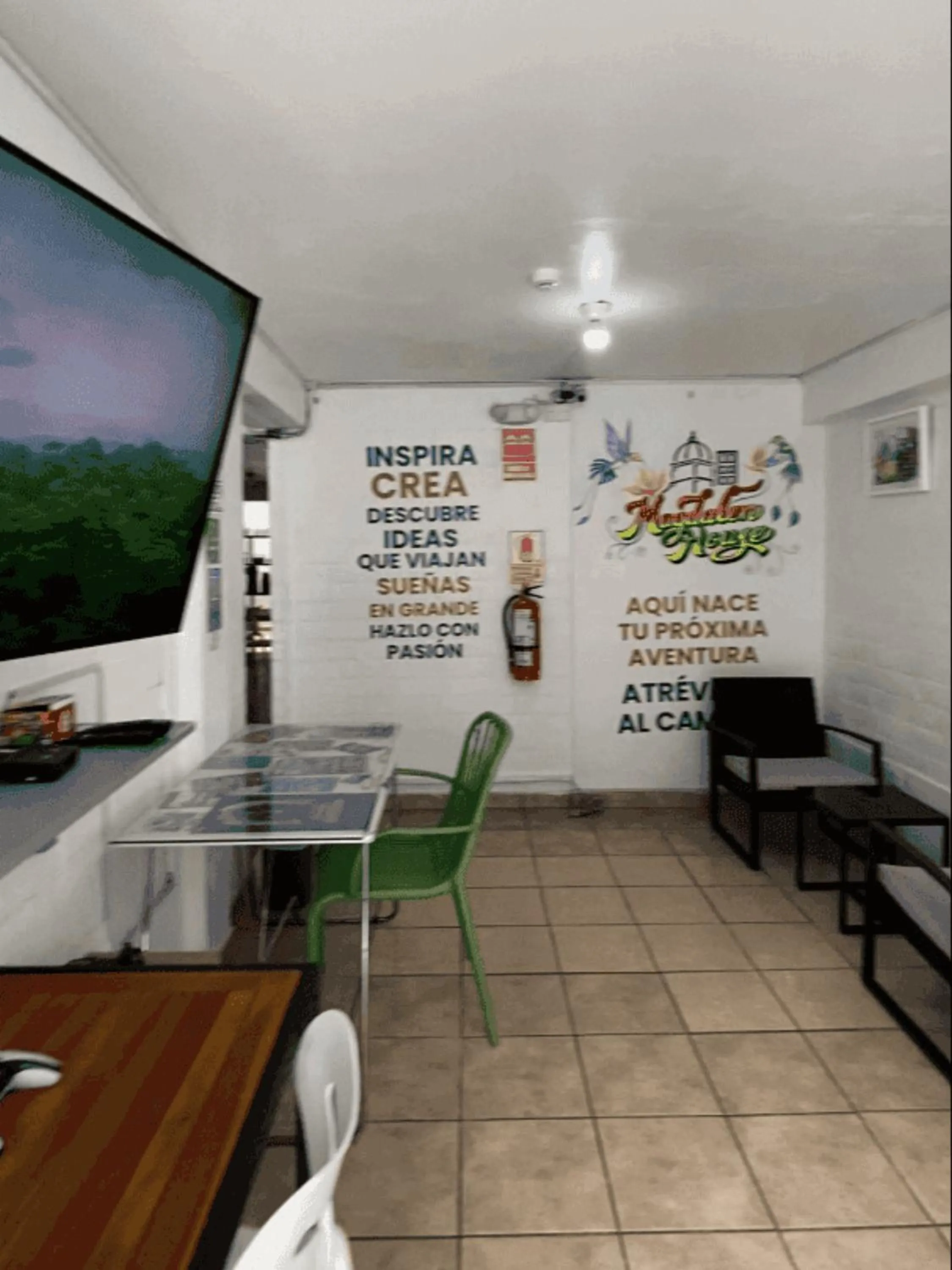 Communal lounge/ TV room in Magdalen House