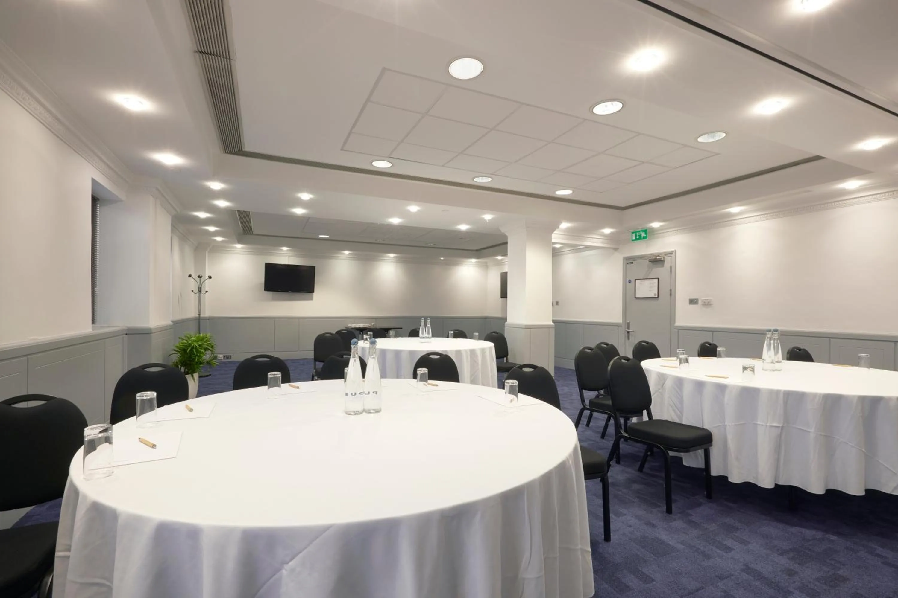 Meeting/conference room in Stamford Bridge Hotel London