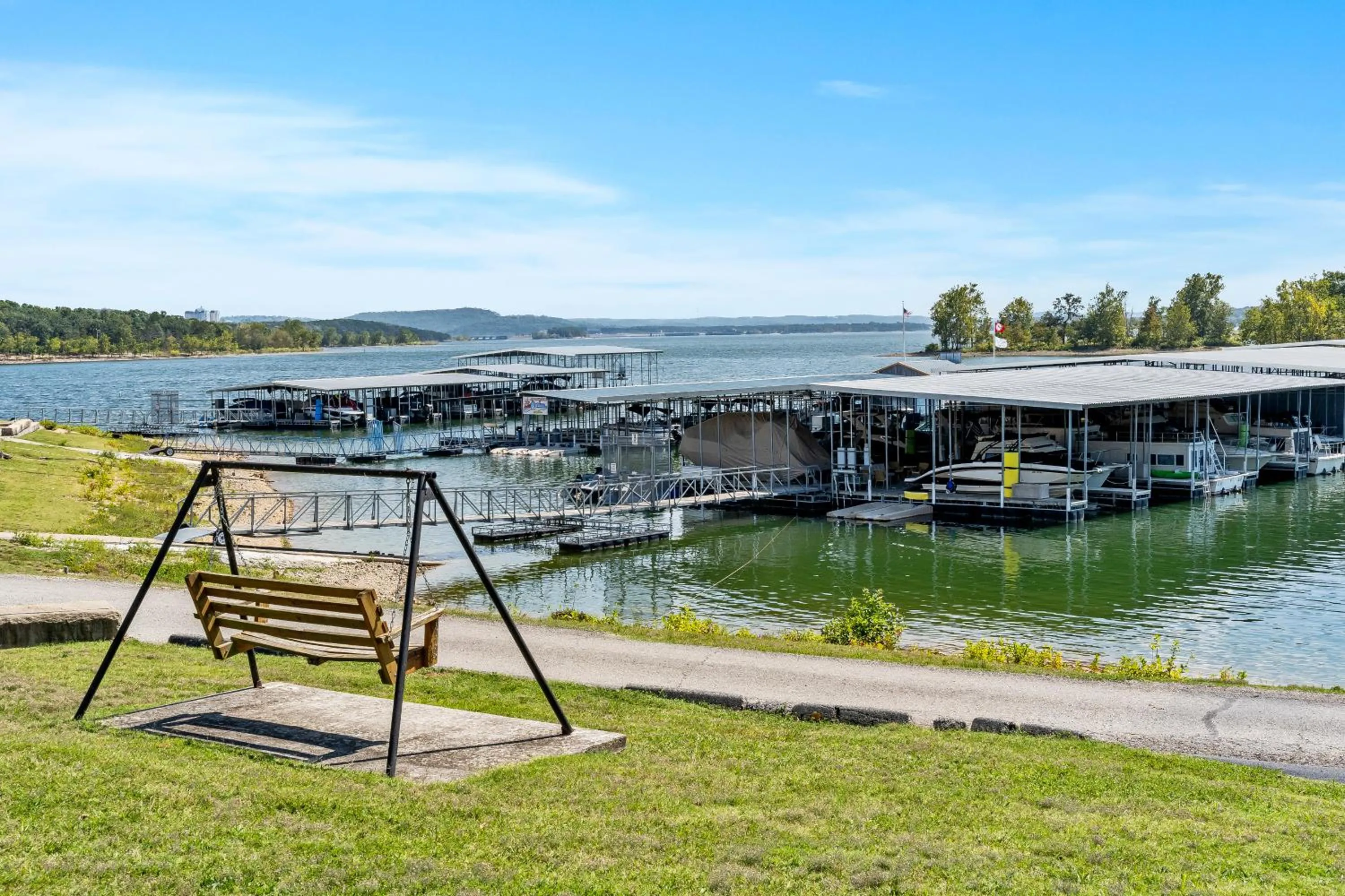 Lake view in Rock Lane Resort & Marina