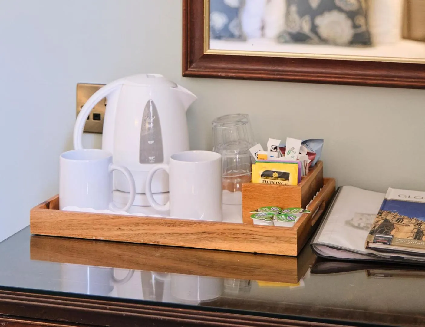 Coffee/tea facilities in Stratton House Hotel & Spa