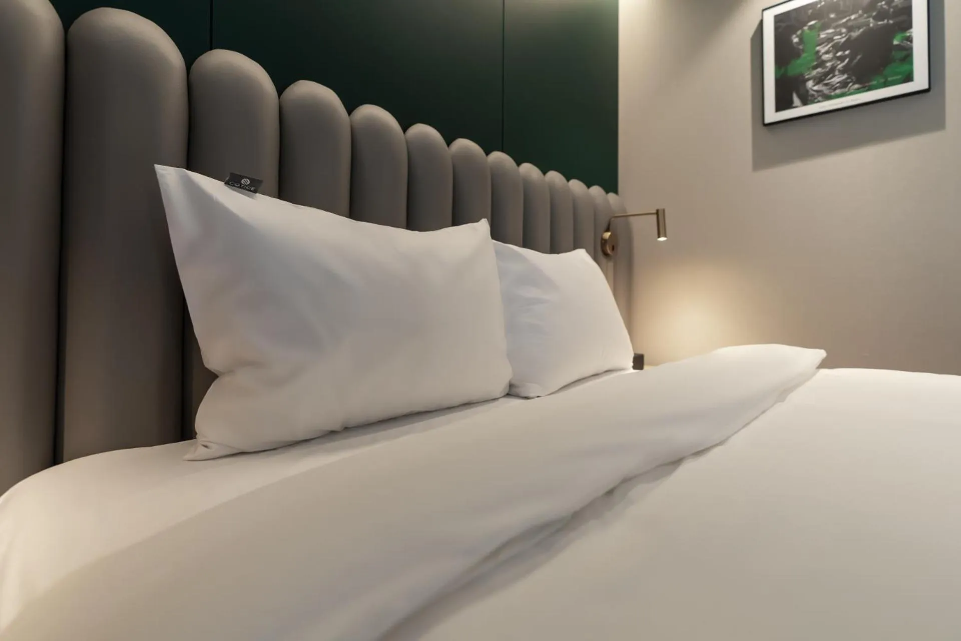 Bed in D OV Haeundae Hotel