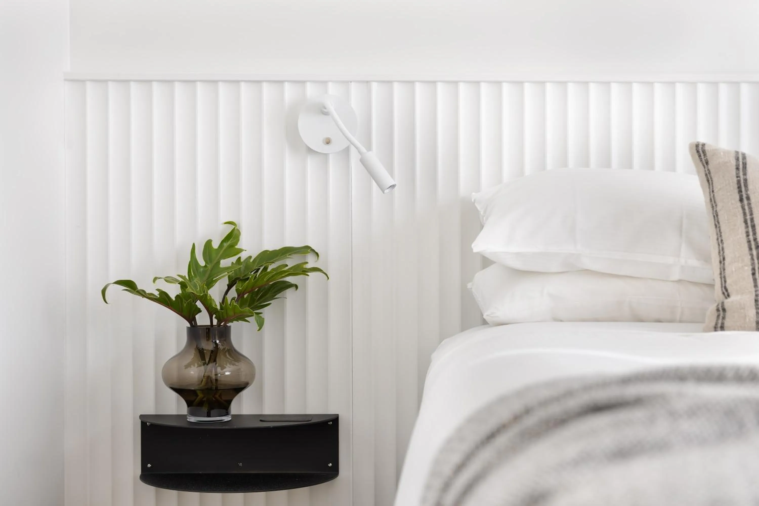 Bed in Cable Bay Views