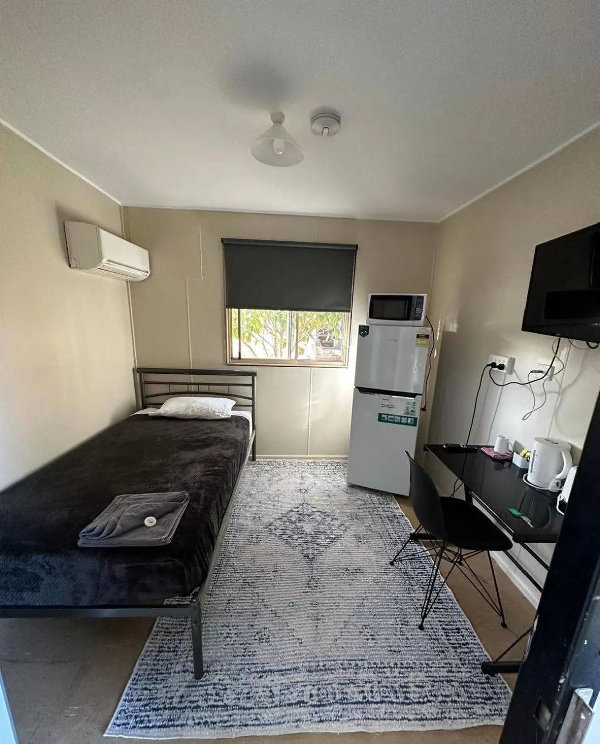 Bed in Mycow Accommodation Mackay