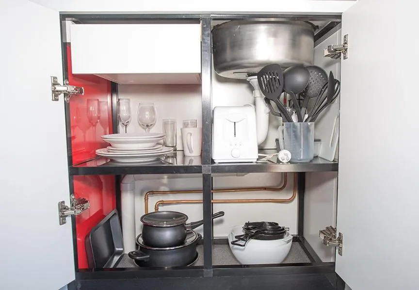 Kitchen or kitchenette in Mycow Accommodation Mackay