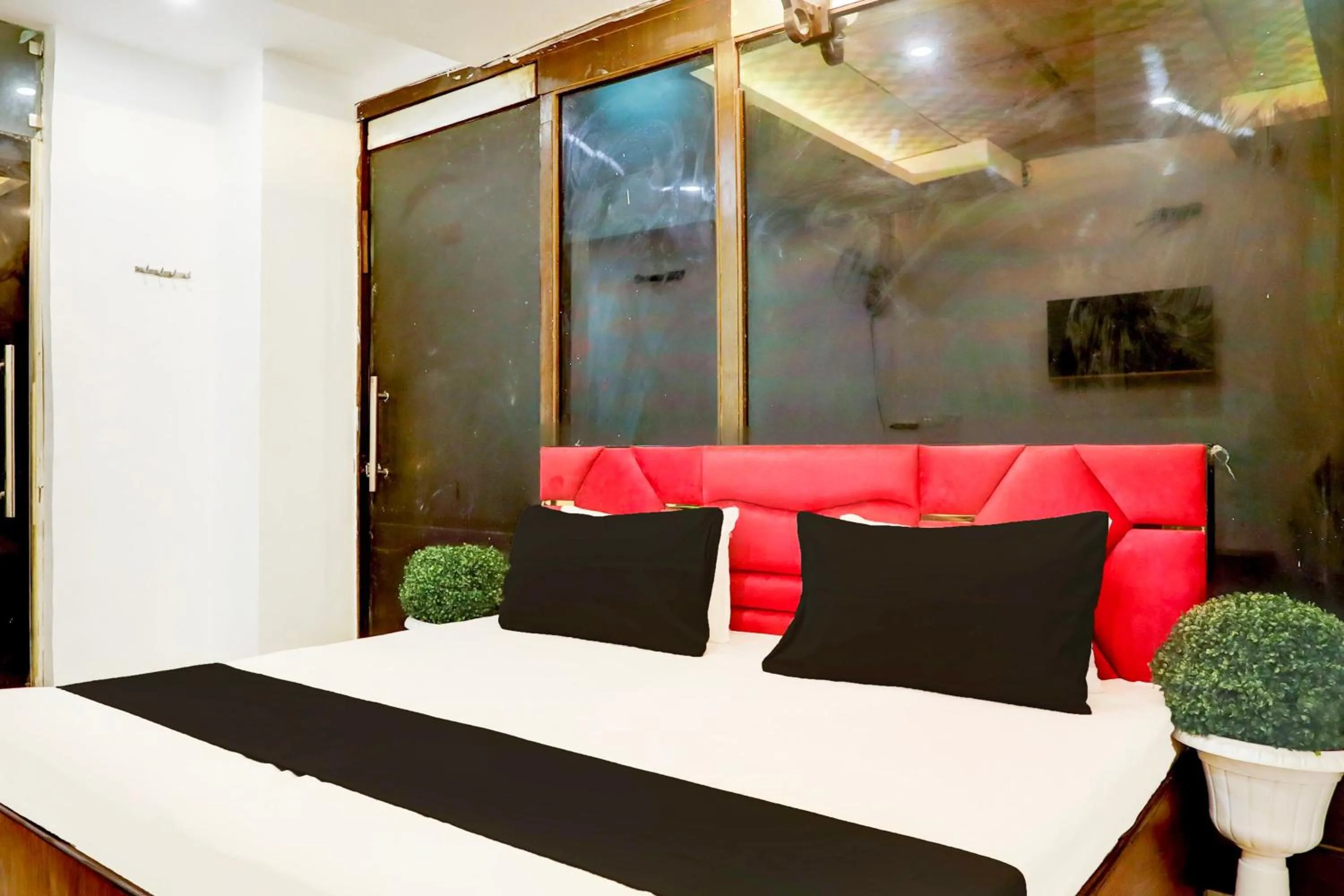 Lobby or reception, Bed in Hotel O Kashish Residency