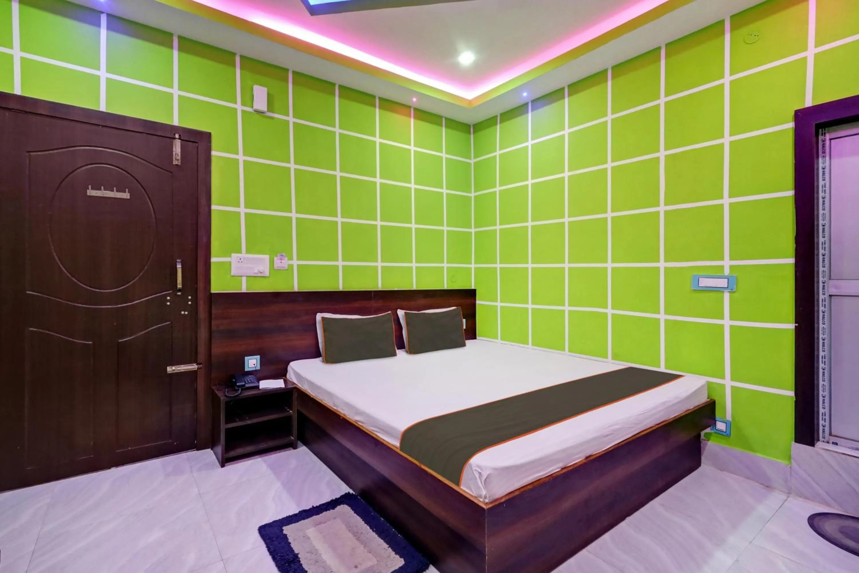 Bedroom, Bed in Hotel O Maa Bharati