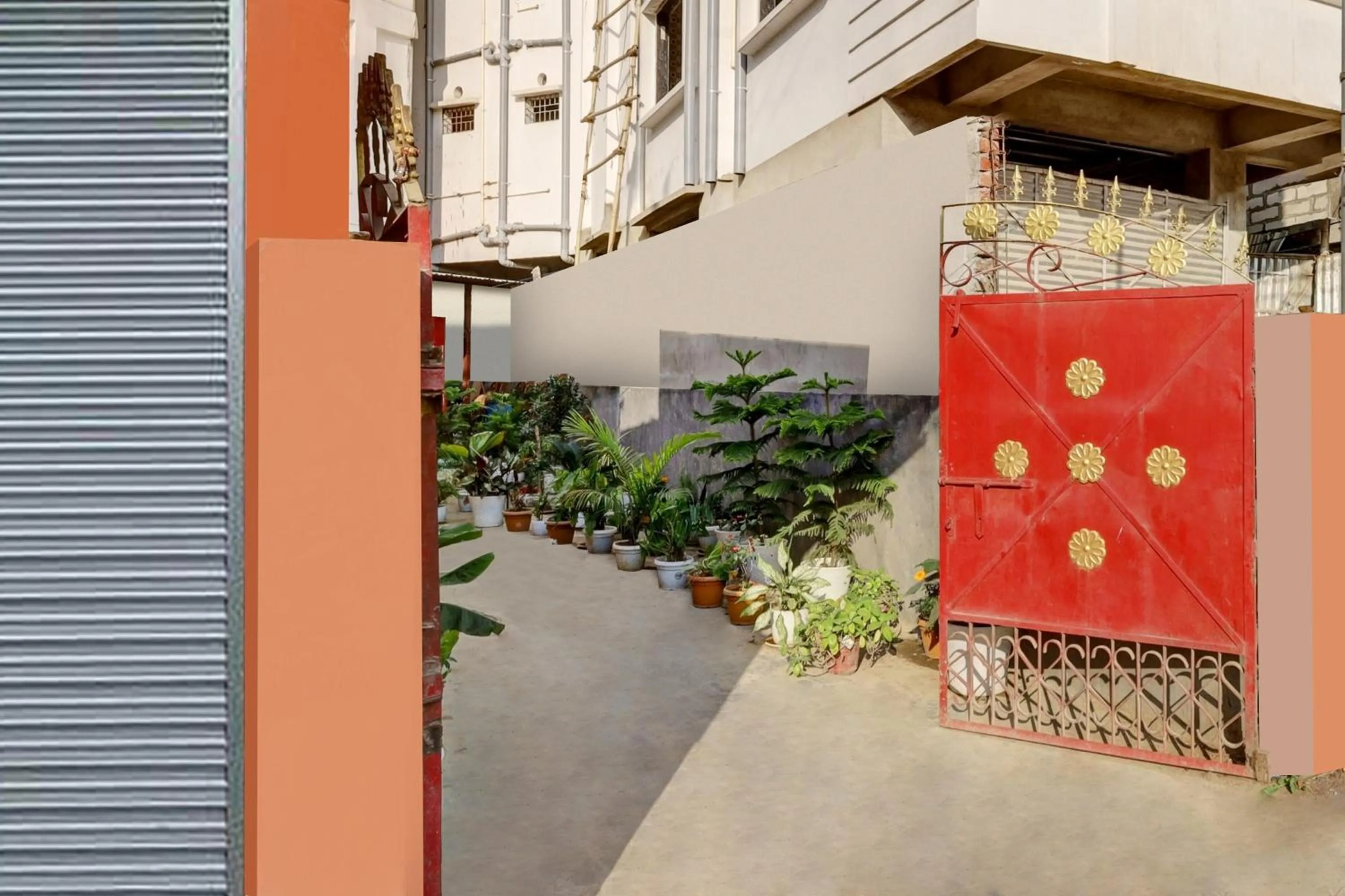 Facade/entrance in Hotel O Maa Bharati