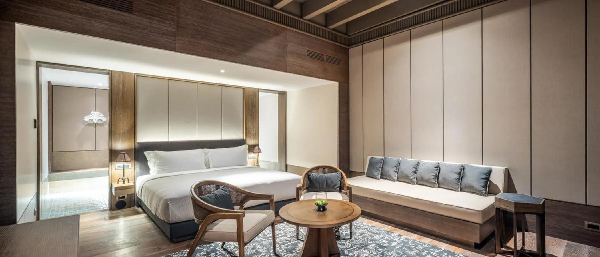 Bedroom, Bed in Princes' Palace Resort, Buyukada