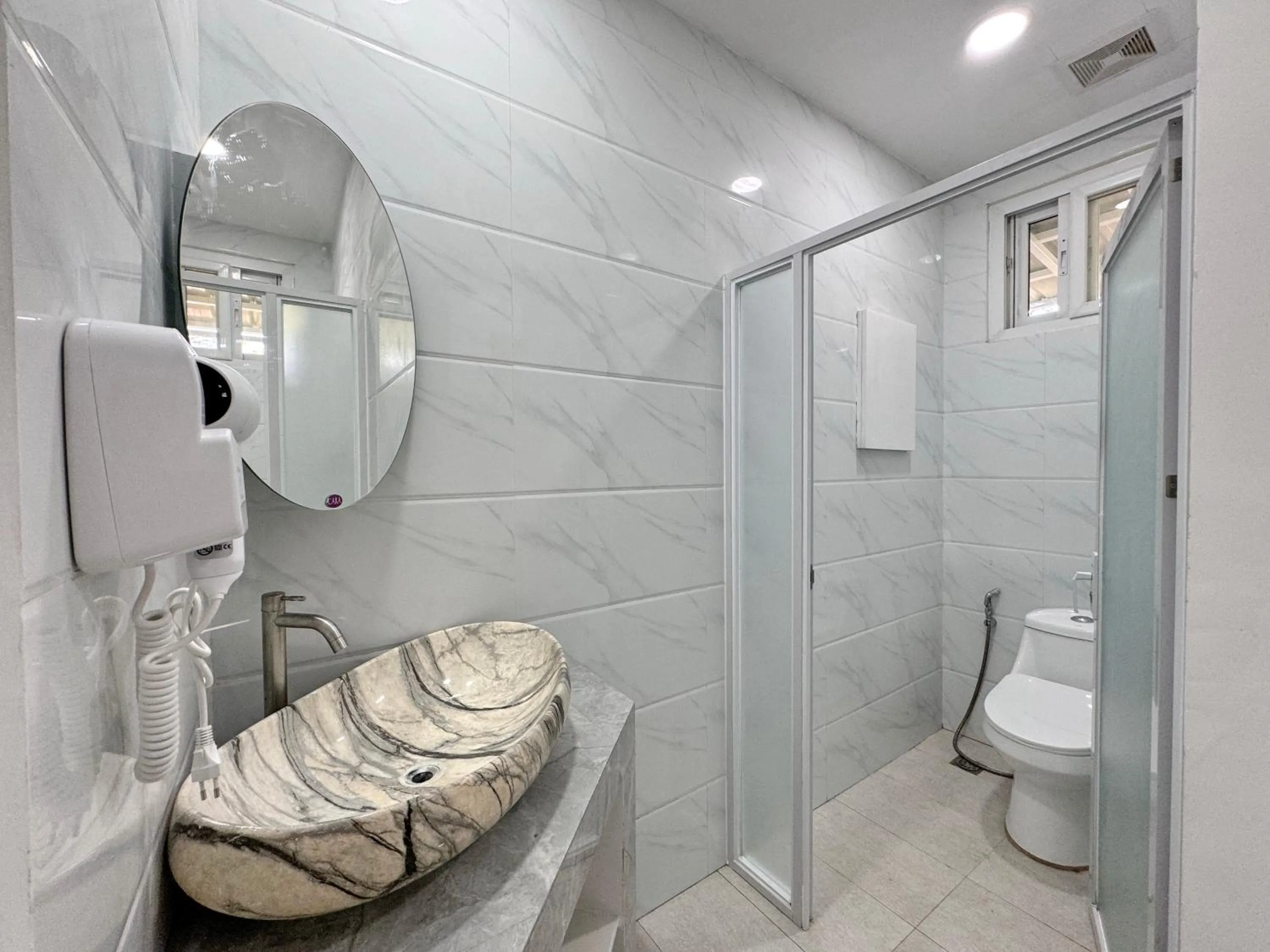 Shower in Bale Mi Boracay