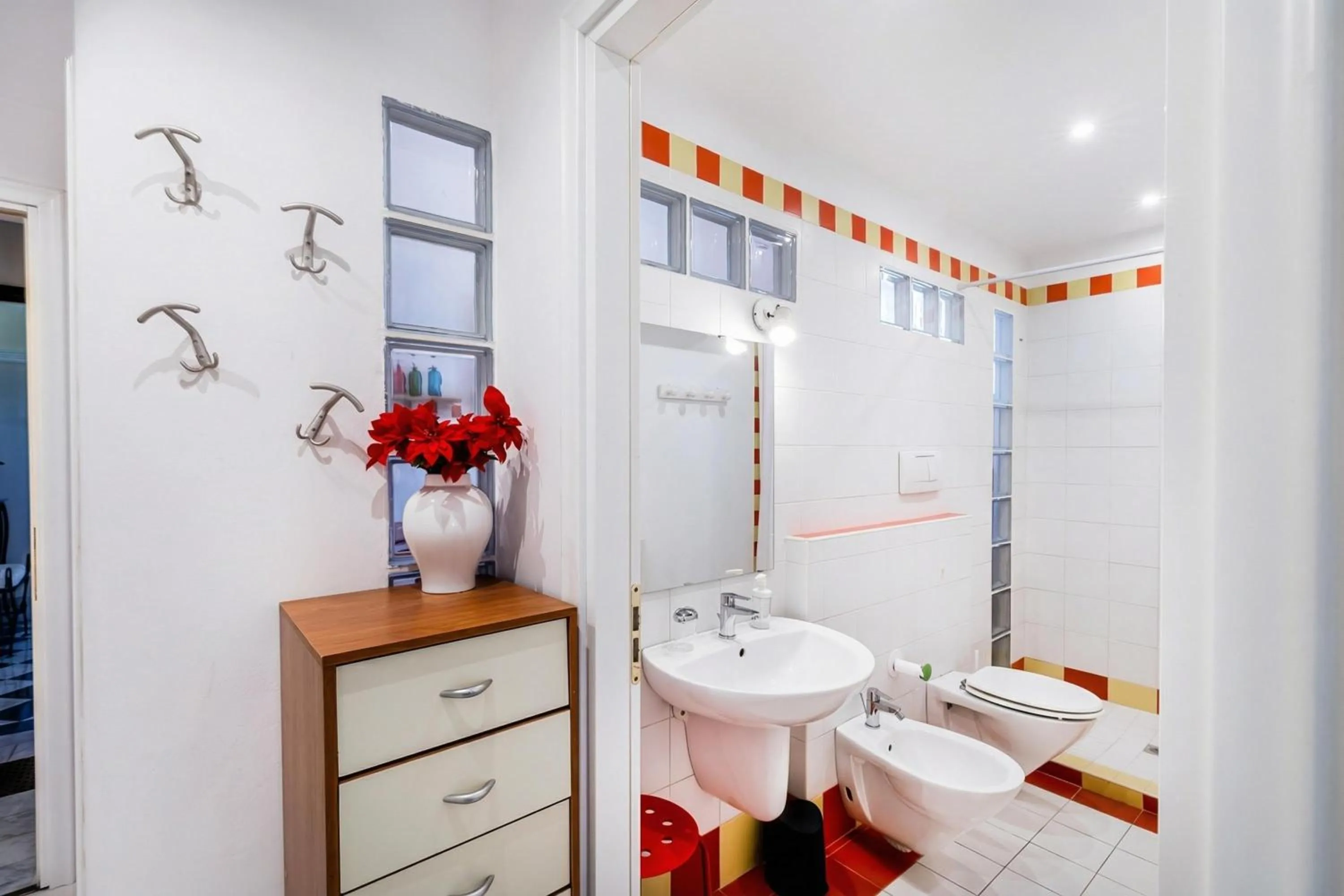 Ardenza's Aires 600m From Sea - Happy Rentals