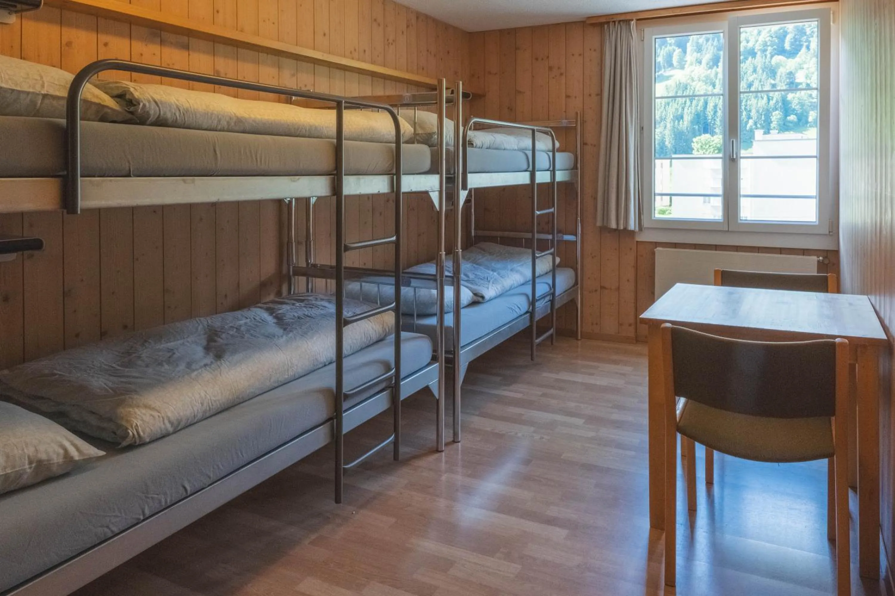 Photo of the whole room, Bed in Engelberg Youth Hostel